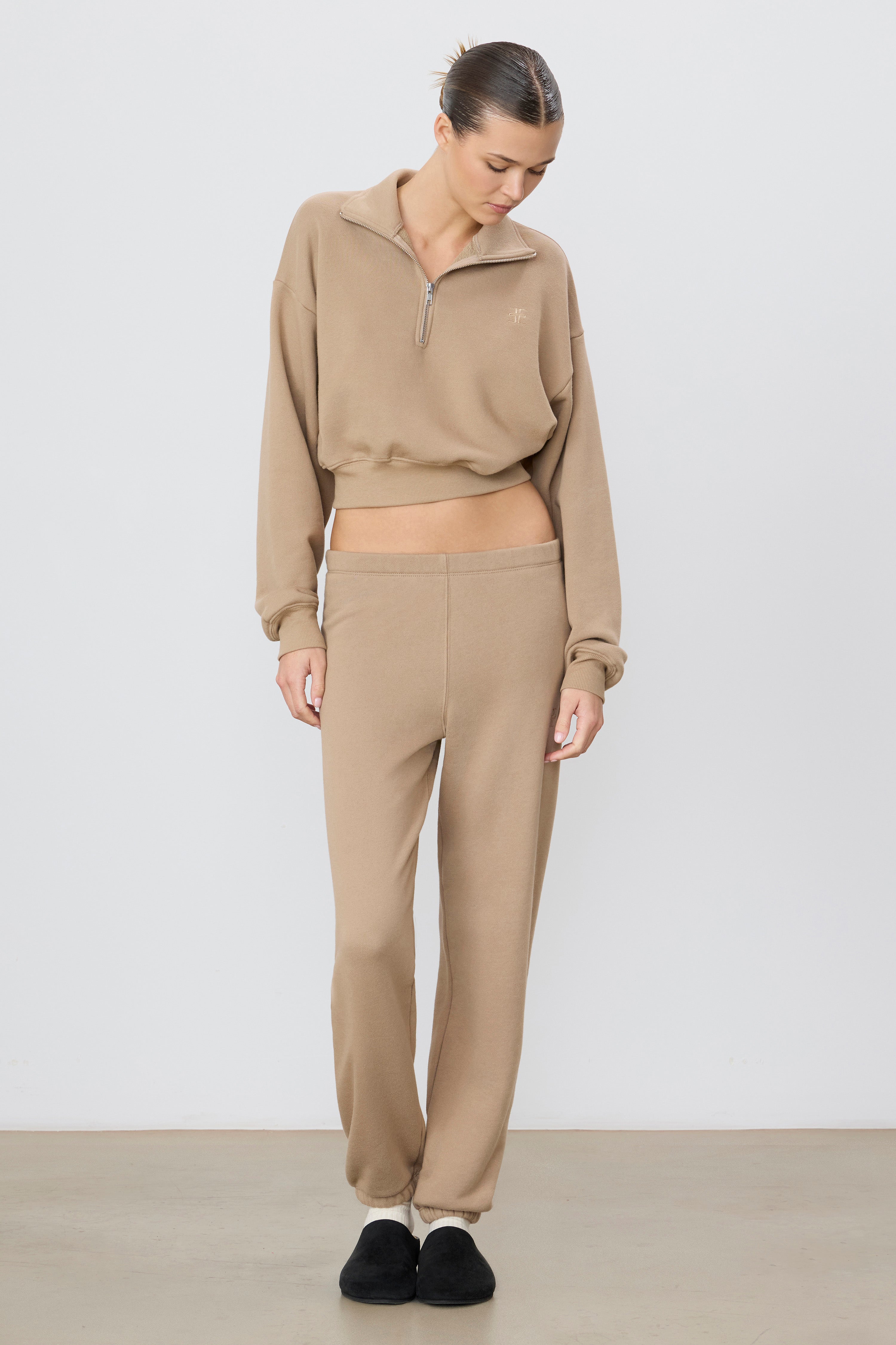 ÉTERNE CLASSIC SWEATPANT