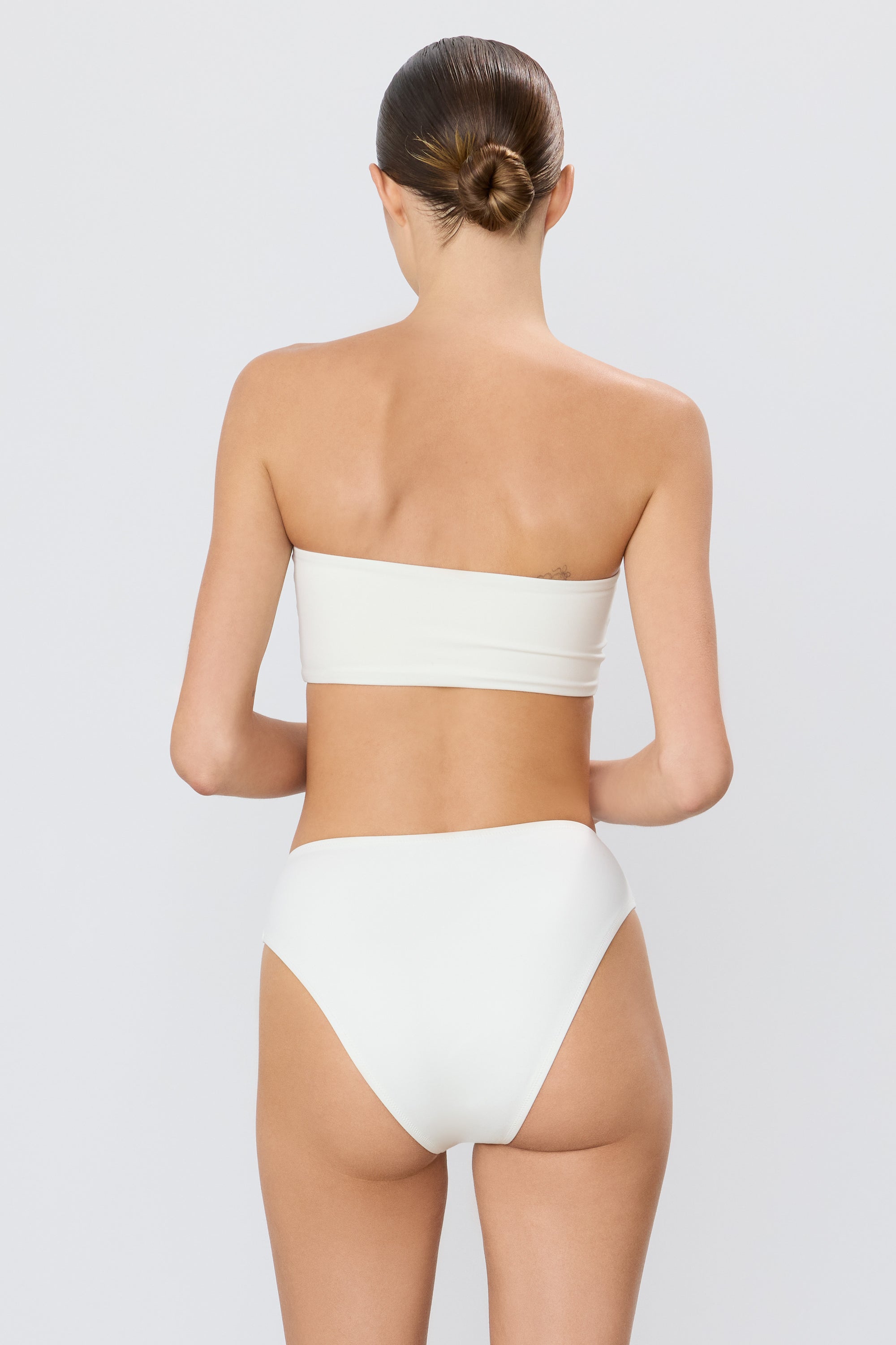 KAIA BOTTOM - ÉTERNE