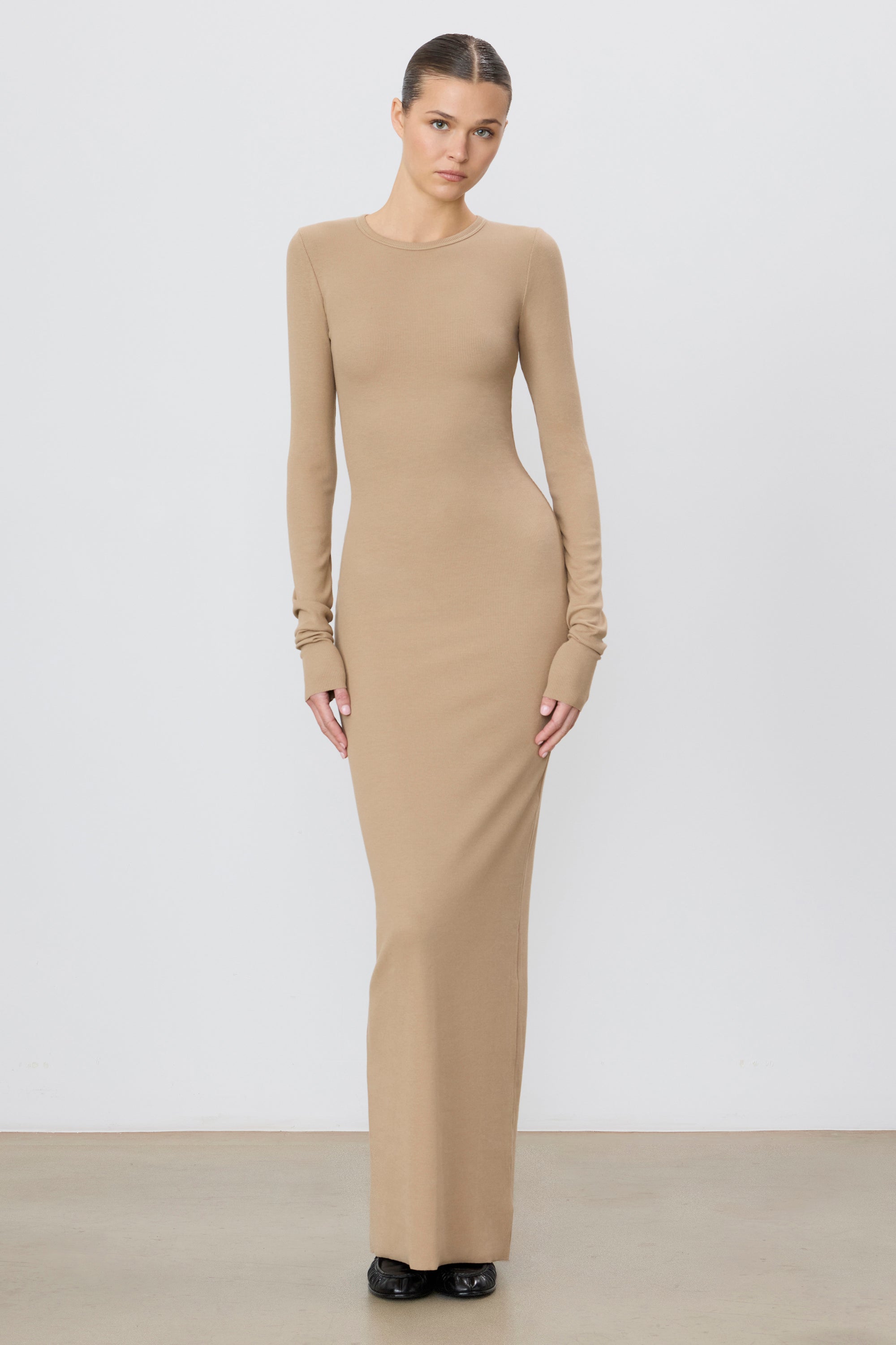 ÉTERNE LONG SLEEVE CREWNECK MAXI DRESS