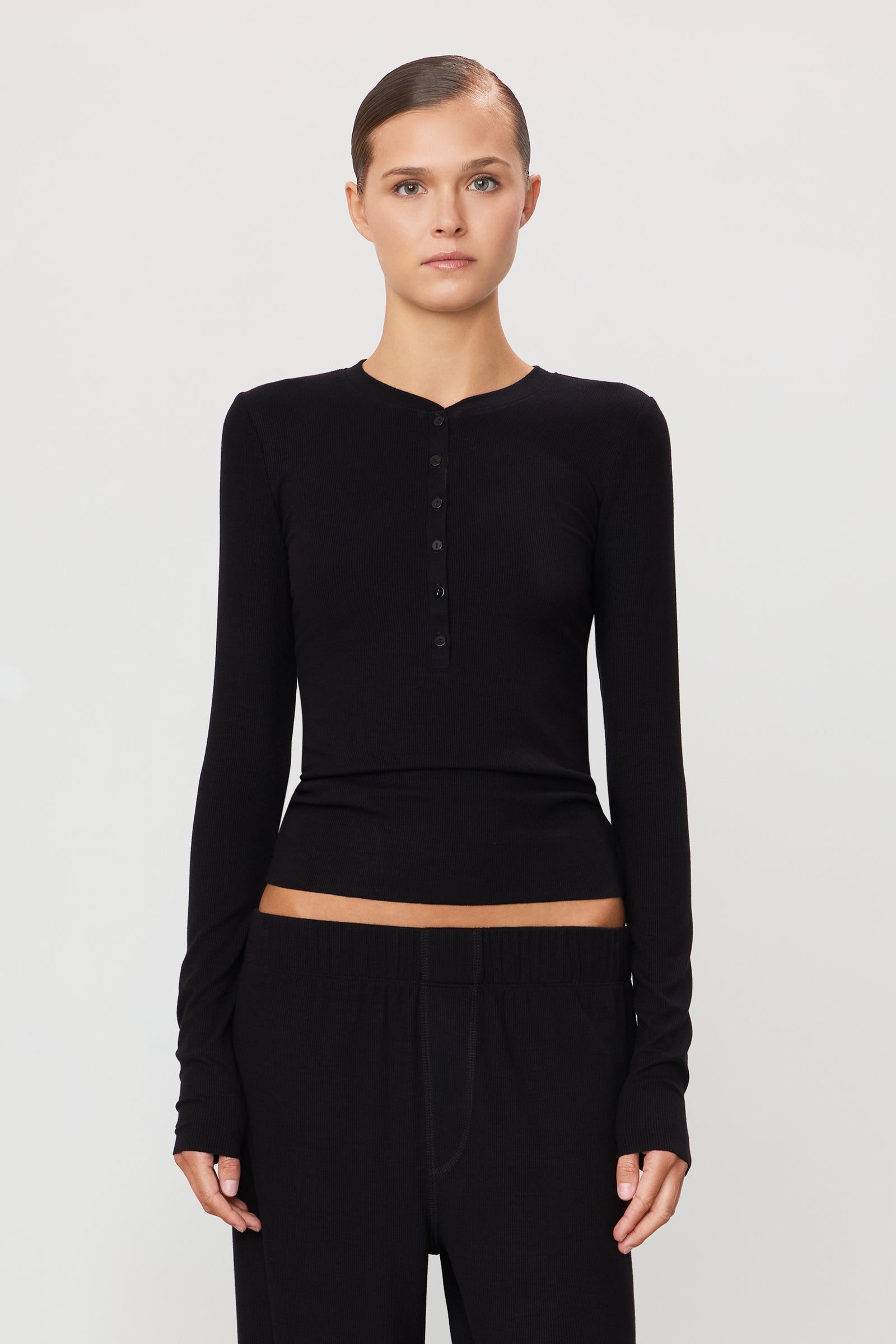 LONG SLEEVE HENLEY - ÉTERNE