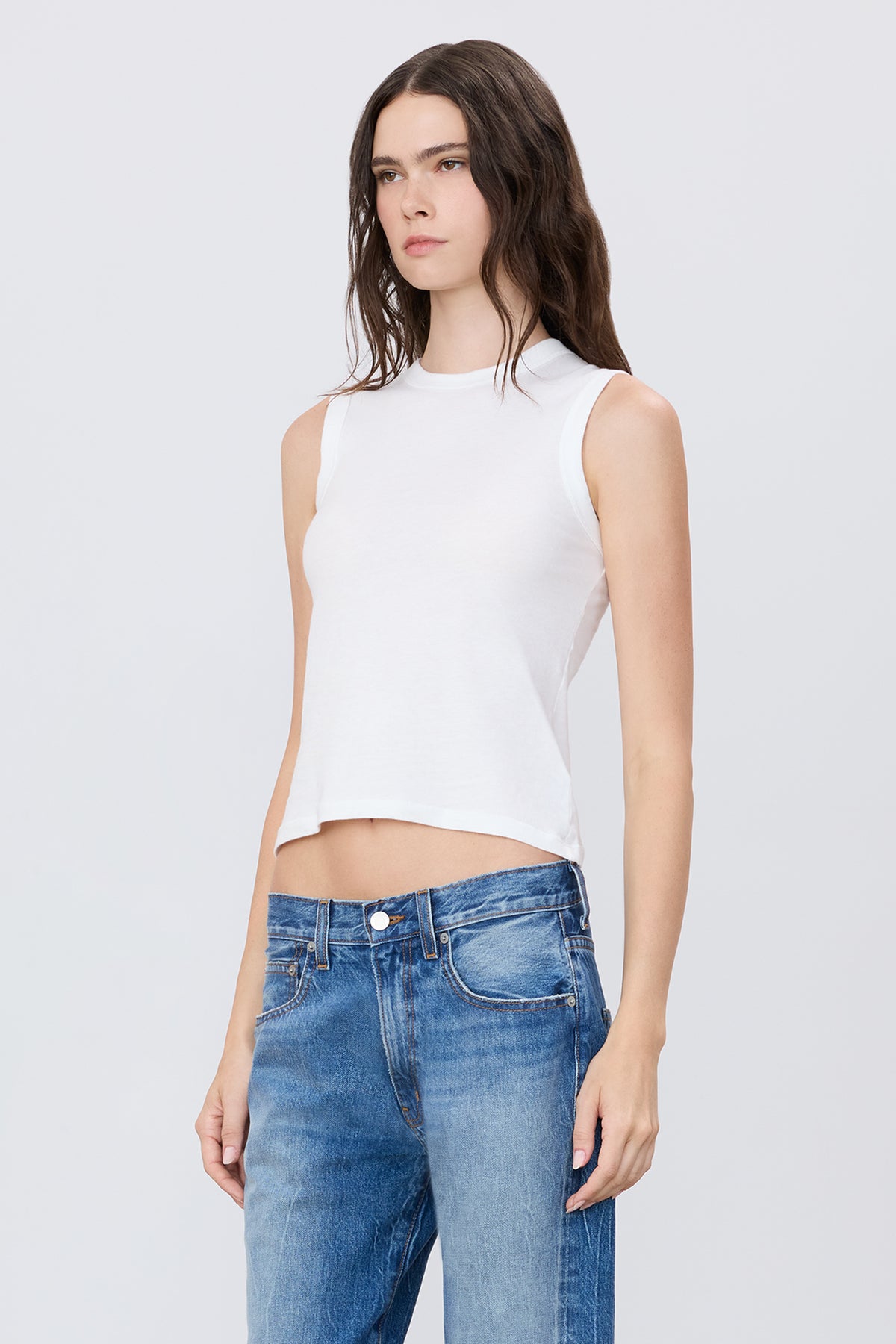 FITTED MUSCLE TANK - ÉTERNE