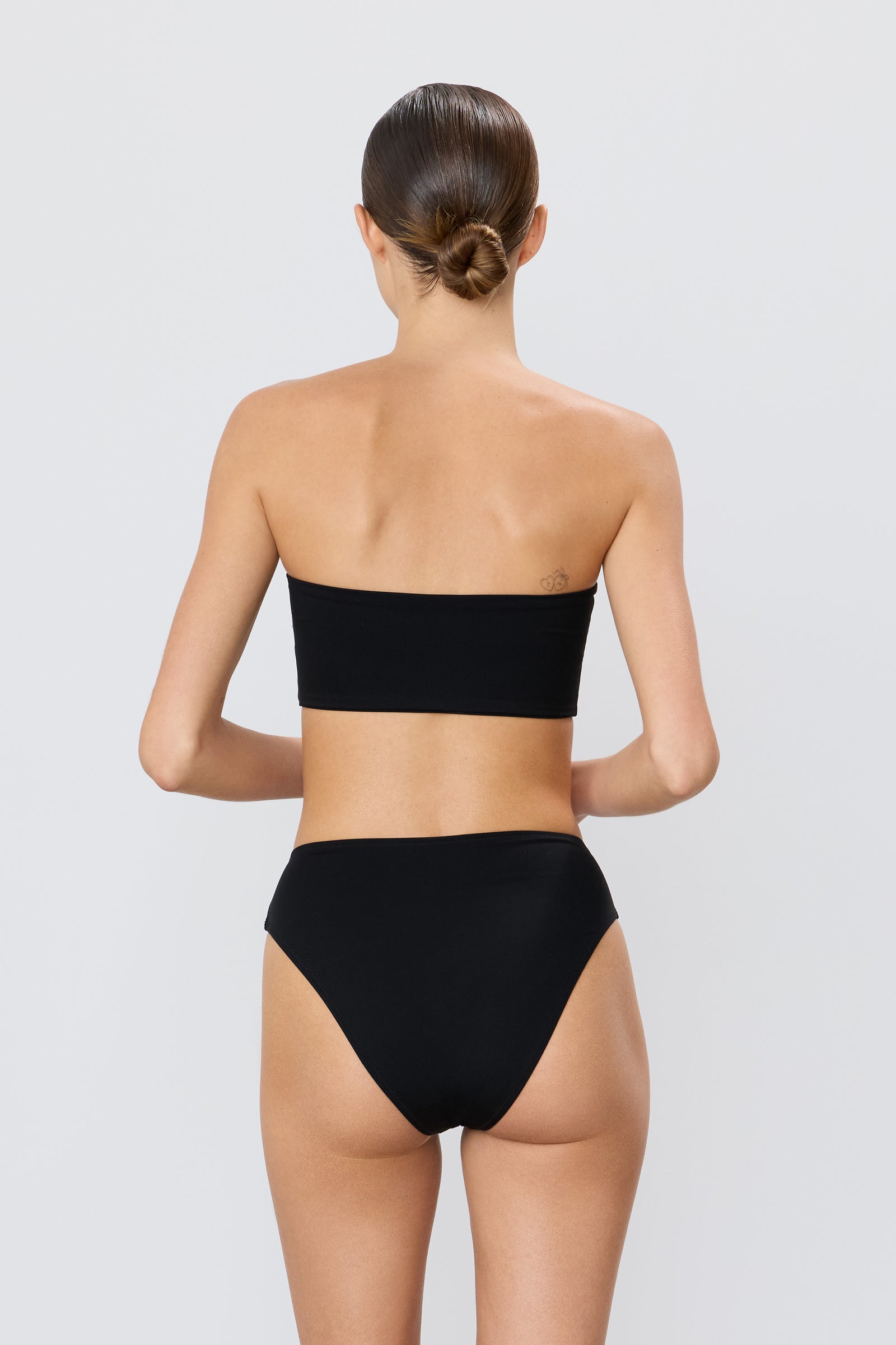 KAIA BOTTOM - ÉTERNE