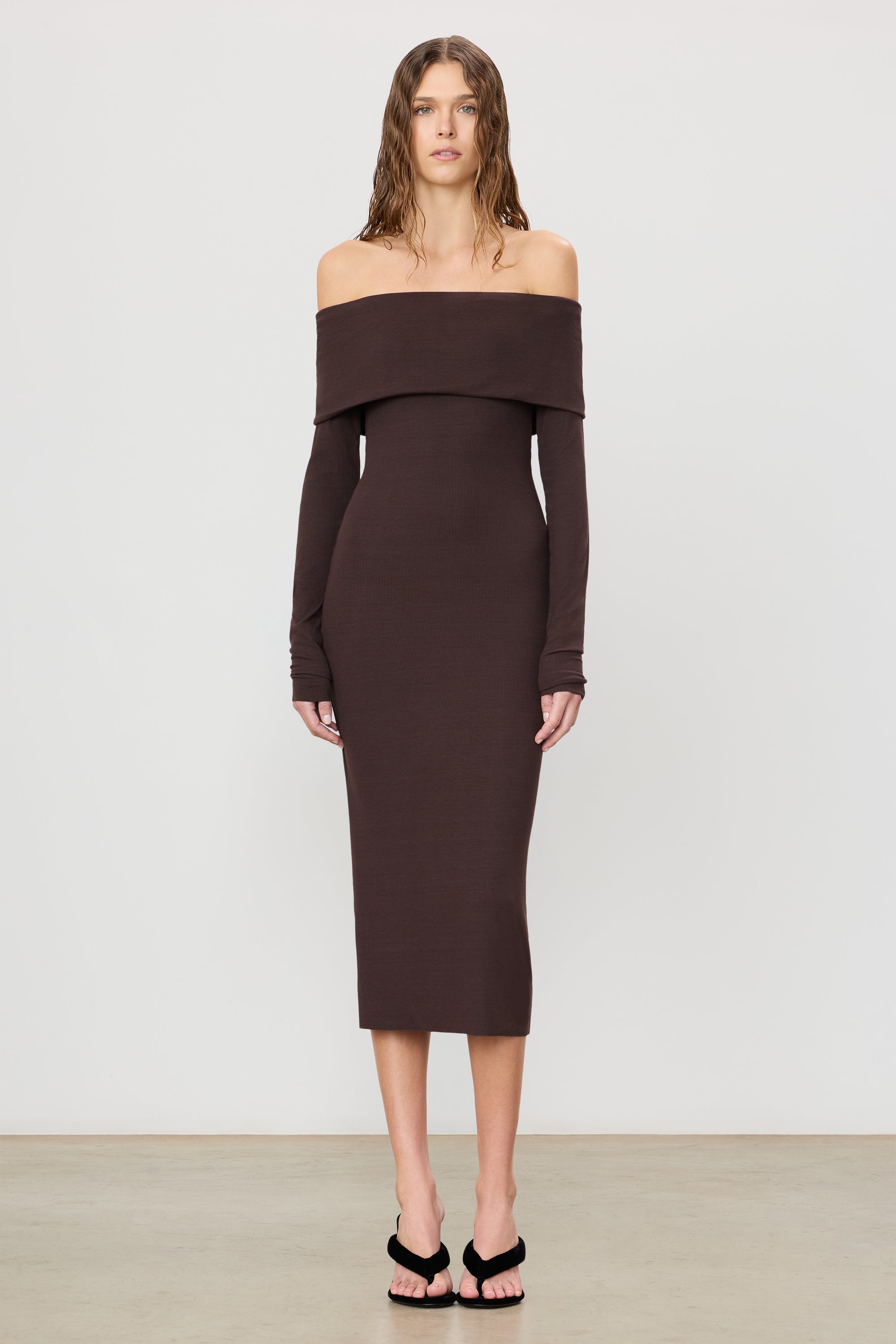 LONG SLEEVE OFF-SHOULDER MIDI DRESS - ÉTERNE