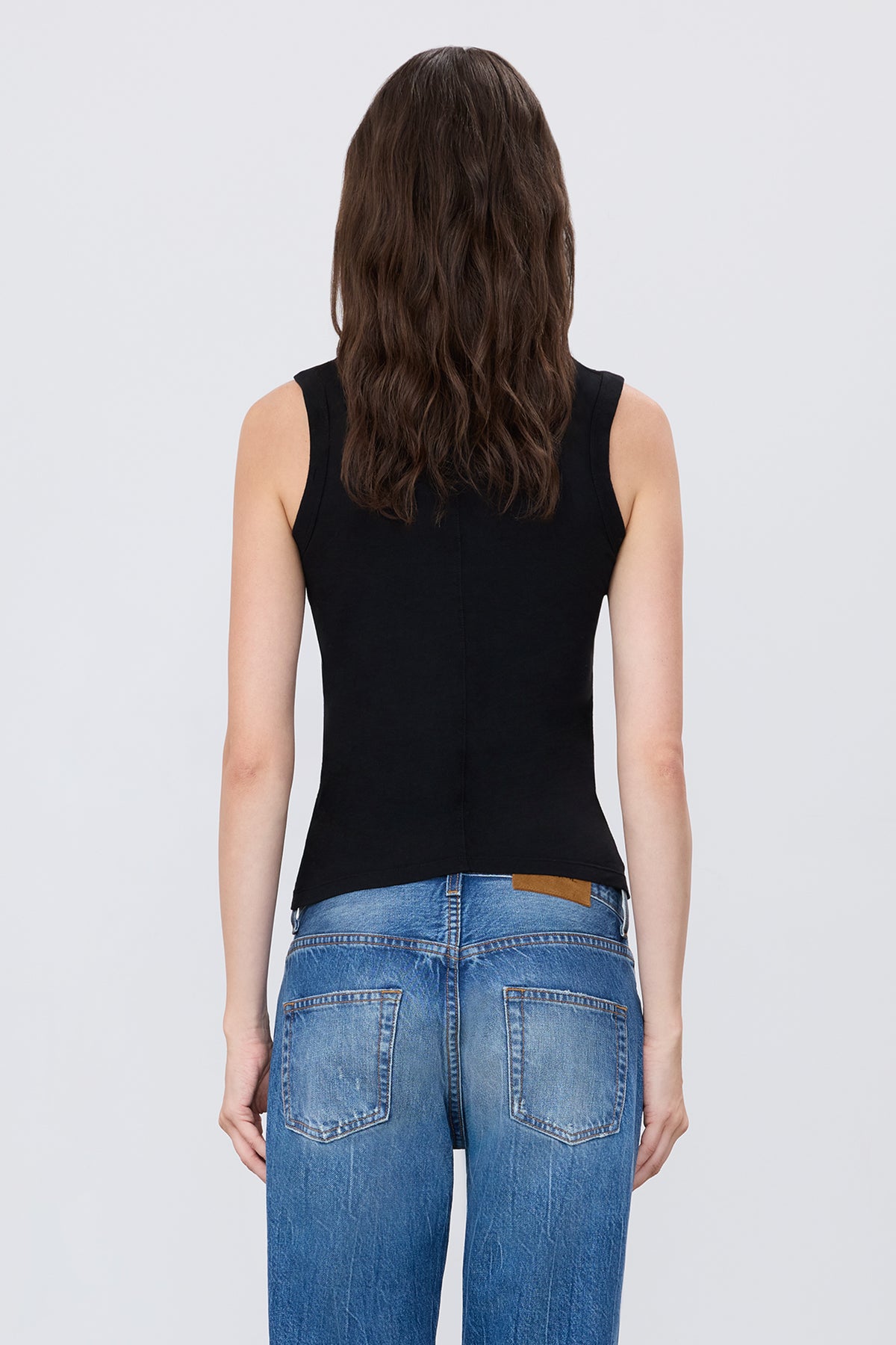 FITTED MUSCLE TANK - ÉTERNE