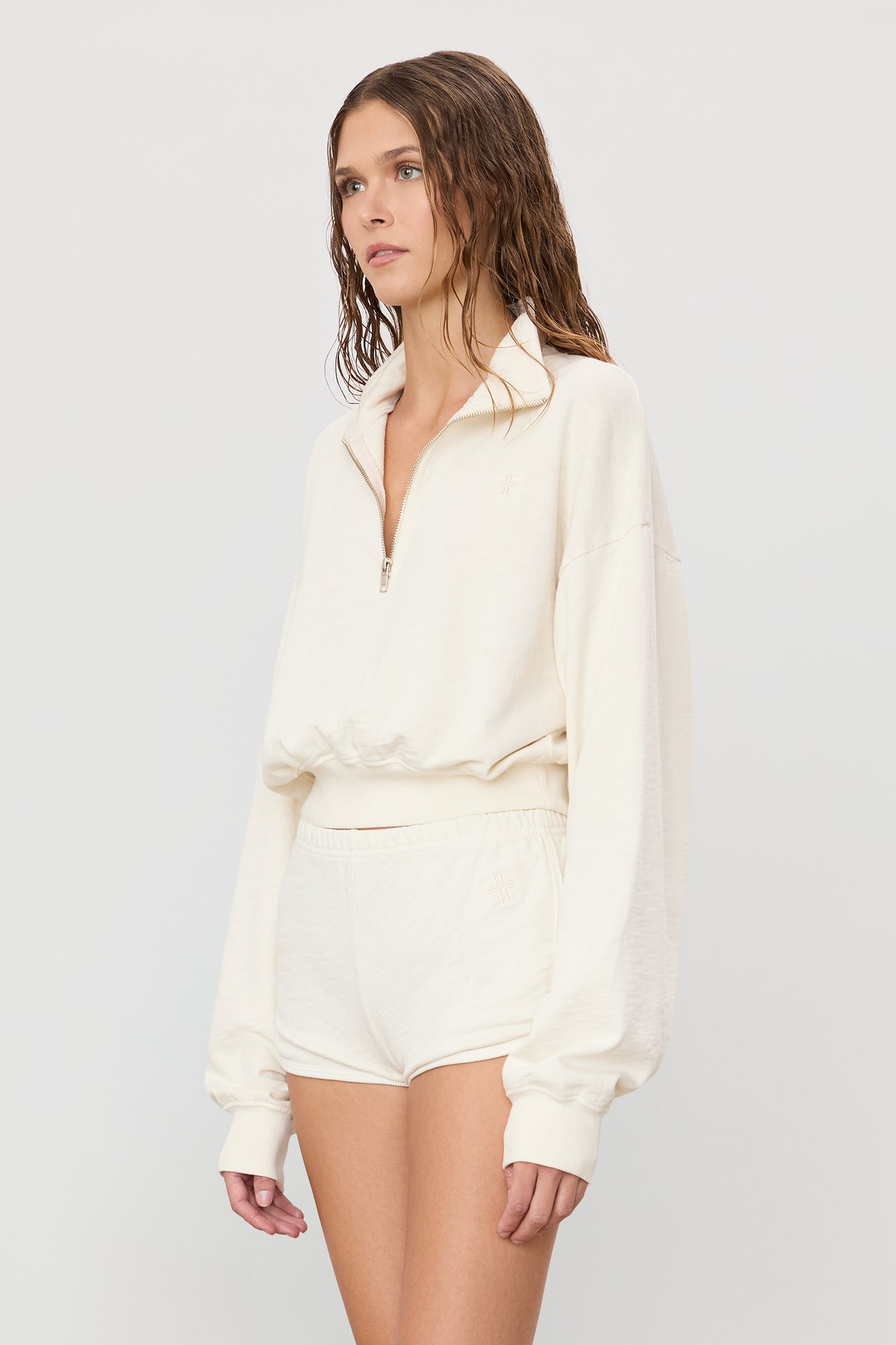 CROPPED HALF-ZIP SWEATSHIRT - ÉTERNE