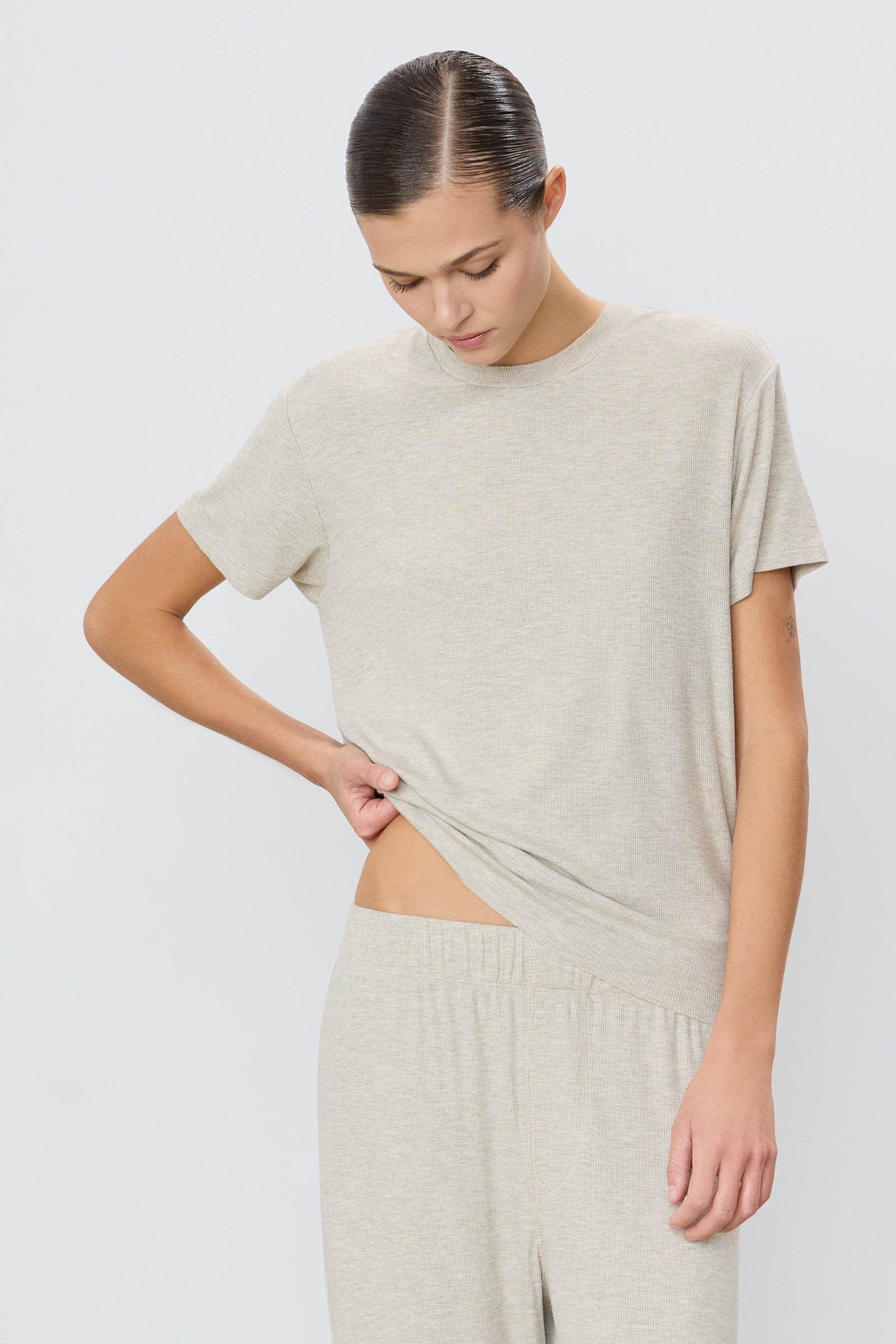 Short Sleeve Boyfriend T-Shirt - ÉTERNE