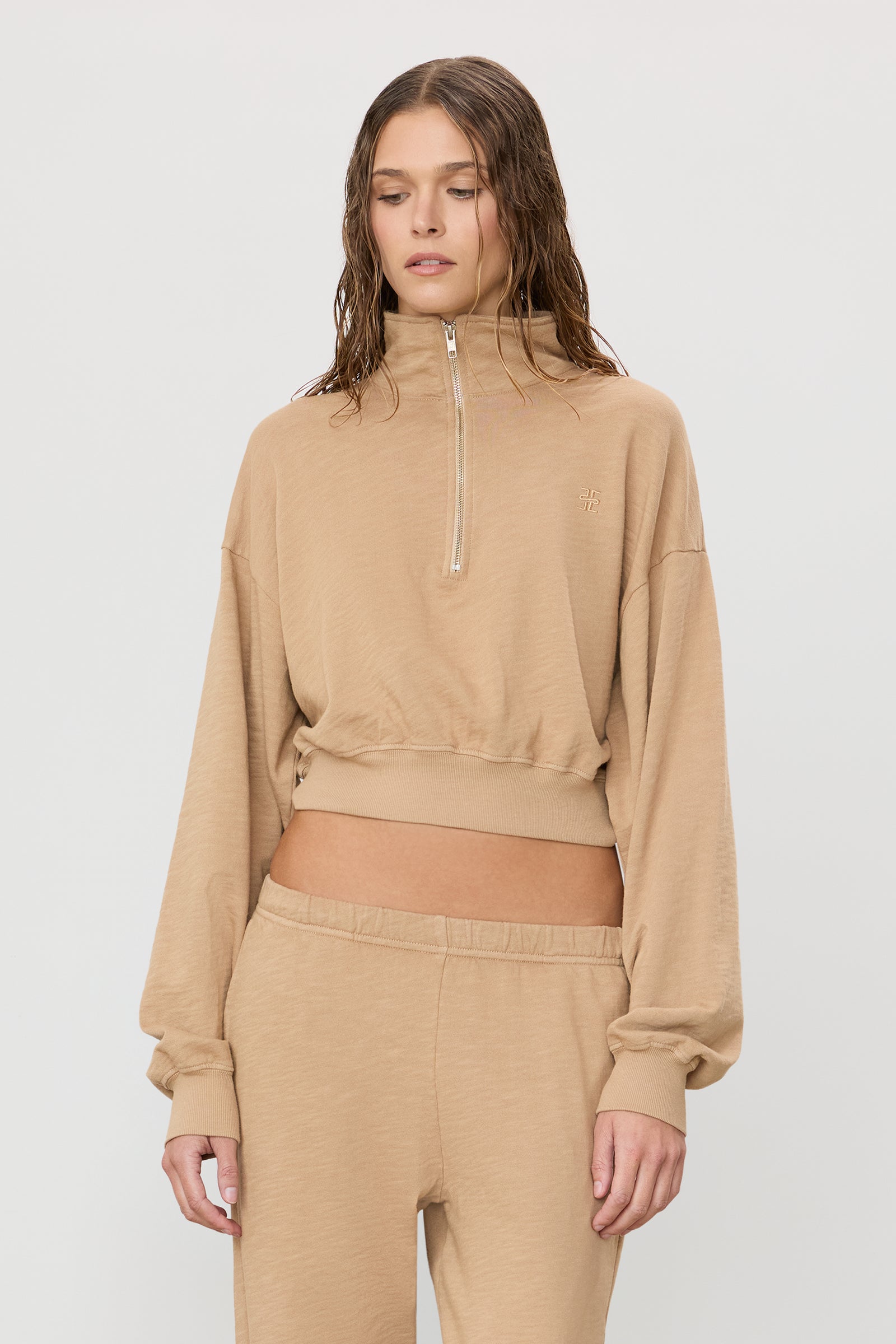 CROPPED HALF-ZIP SWEATSHIRT - ÉTERNE