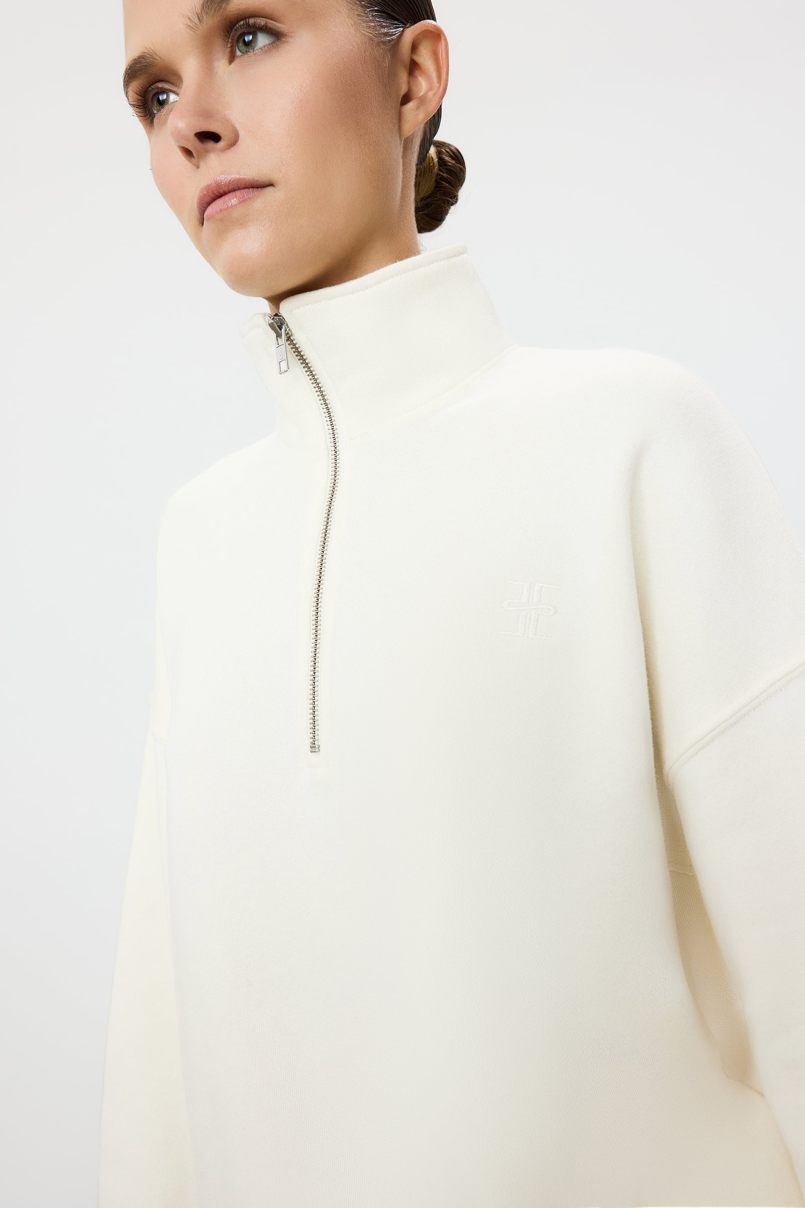 OVERSIZED HALF-ZIP SWEATSHIRT - ÉTERNE