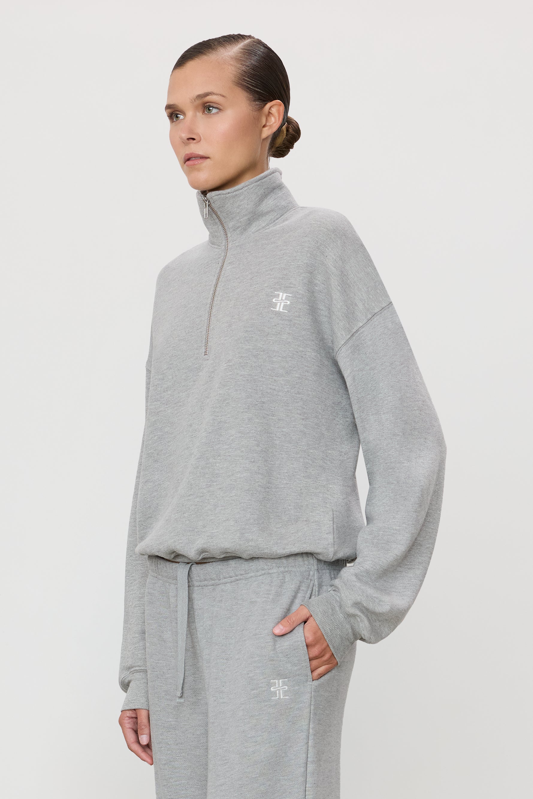 OVERSIZED HALF-ZIP SWEATSHIRT - ÉTERNE
