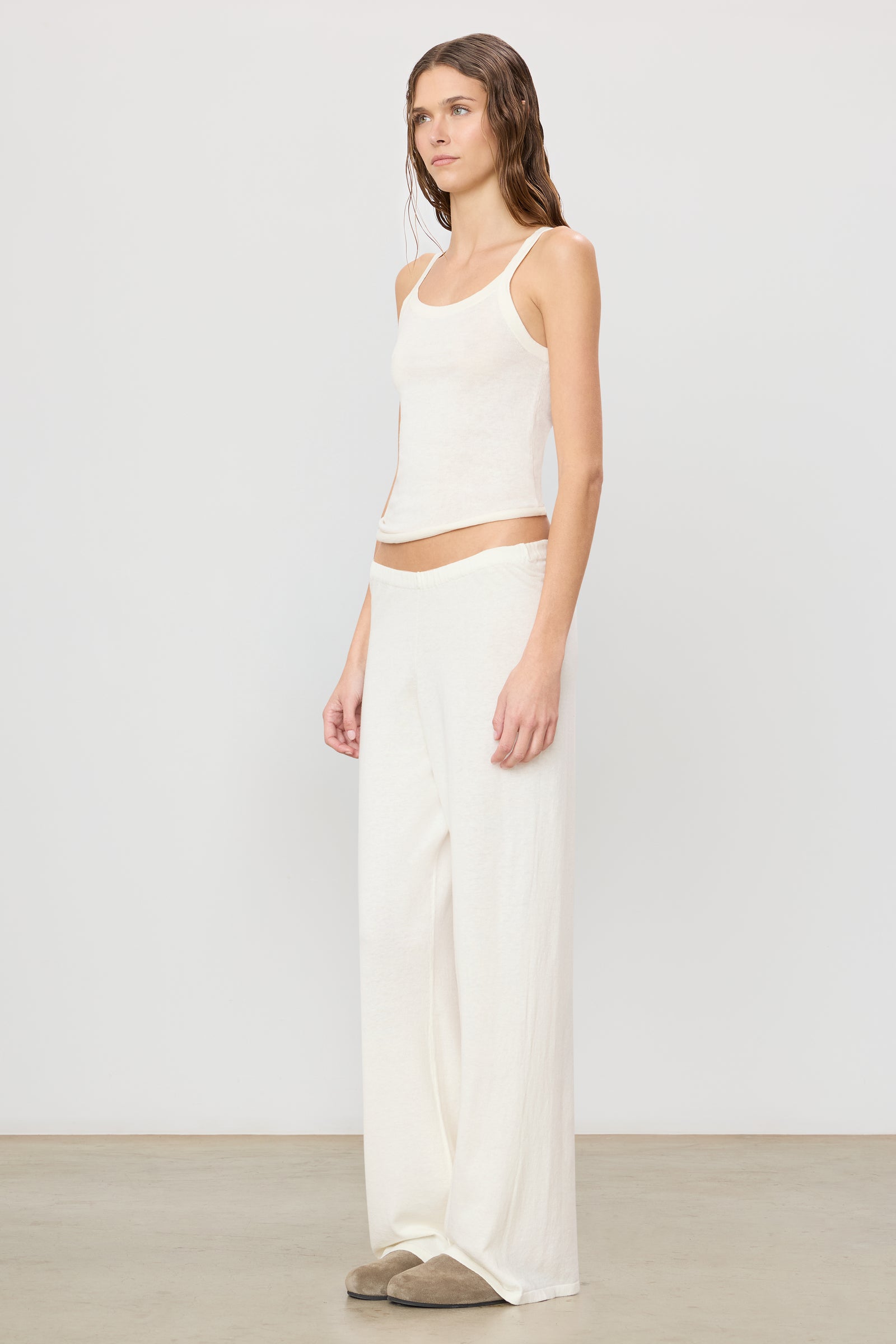 LOW WAIST FLARE PANT - ÉTERNE