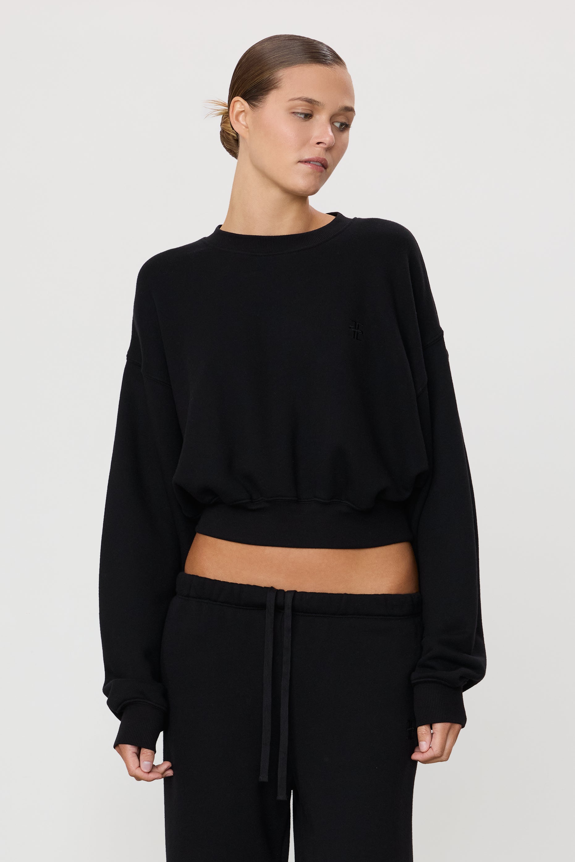CROPPED CREWNECK SWEATSHIRT - ÉTERNE