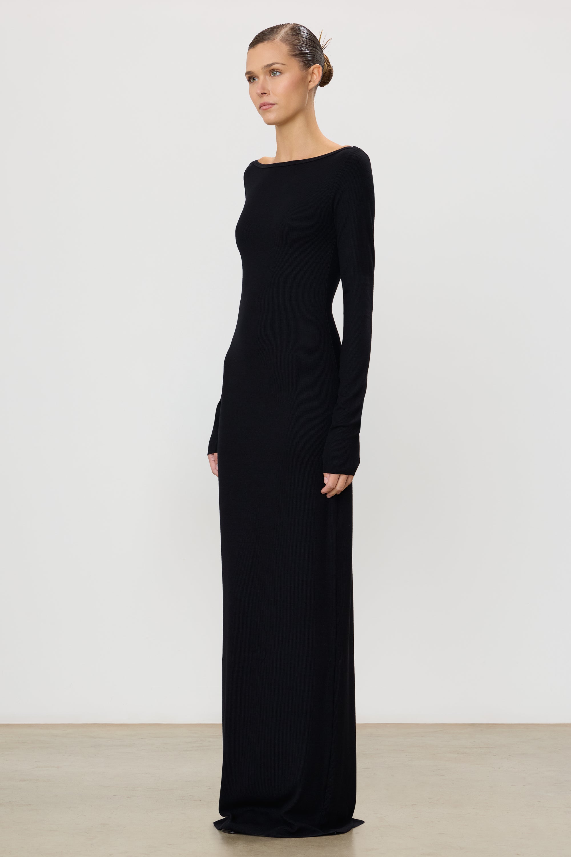 Eterne Long Sleeve Boatneck Maxi Dress in Black - Size XL Eterne Long Sleeve Boatneck Maxi Dress in Black - Size XL