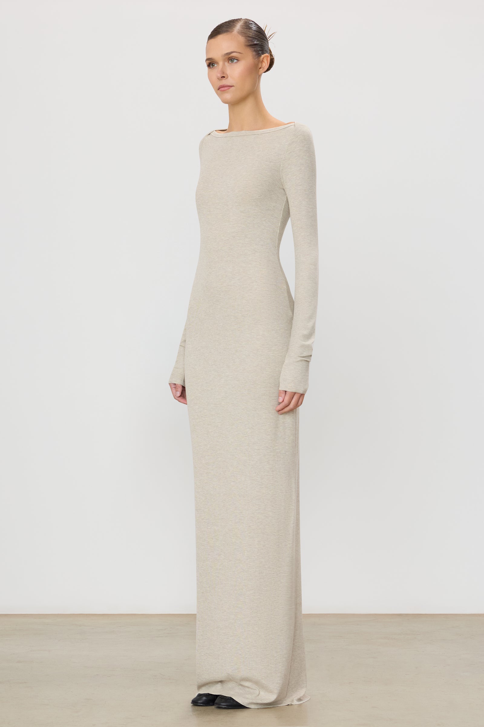 LONG SLEEVE BOATNECK MAXI DRESS