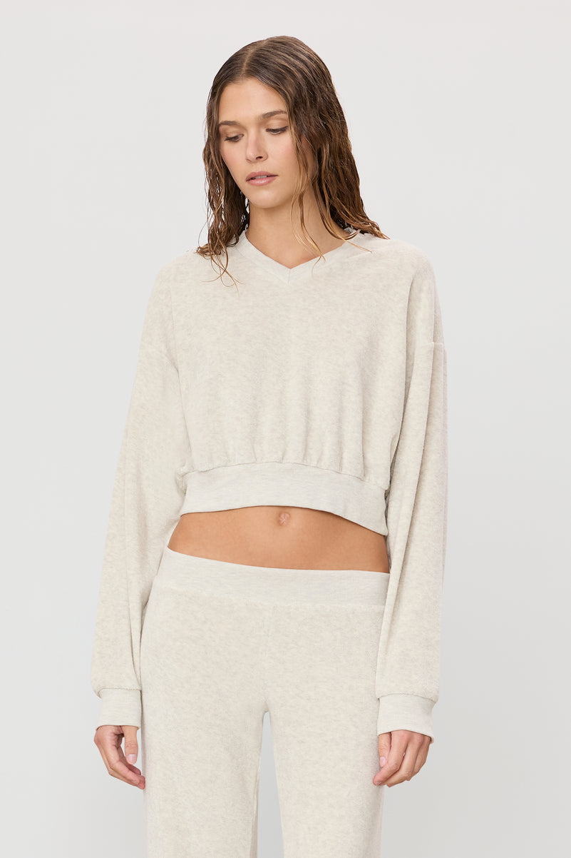 CROPPED V-NECK SWEATSHIRT - ÉTERNE
