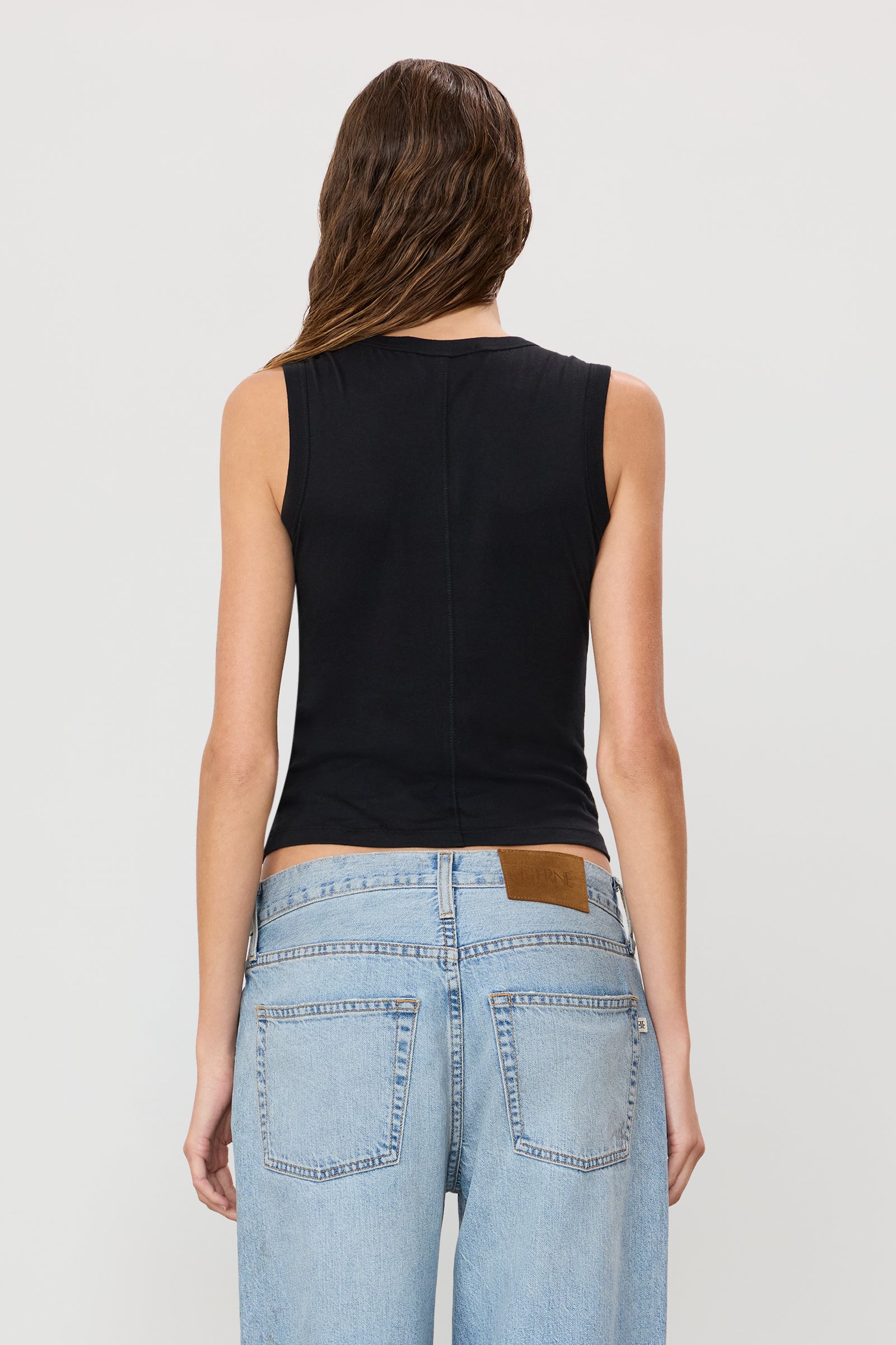 FITTED MUSCLE TANK - ÉTERNE