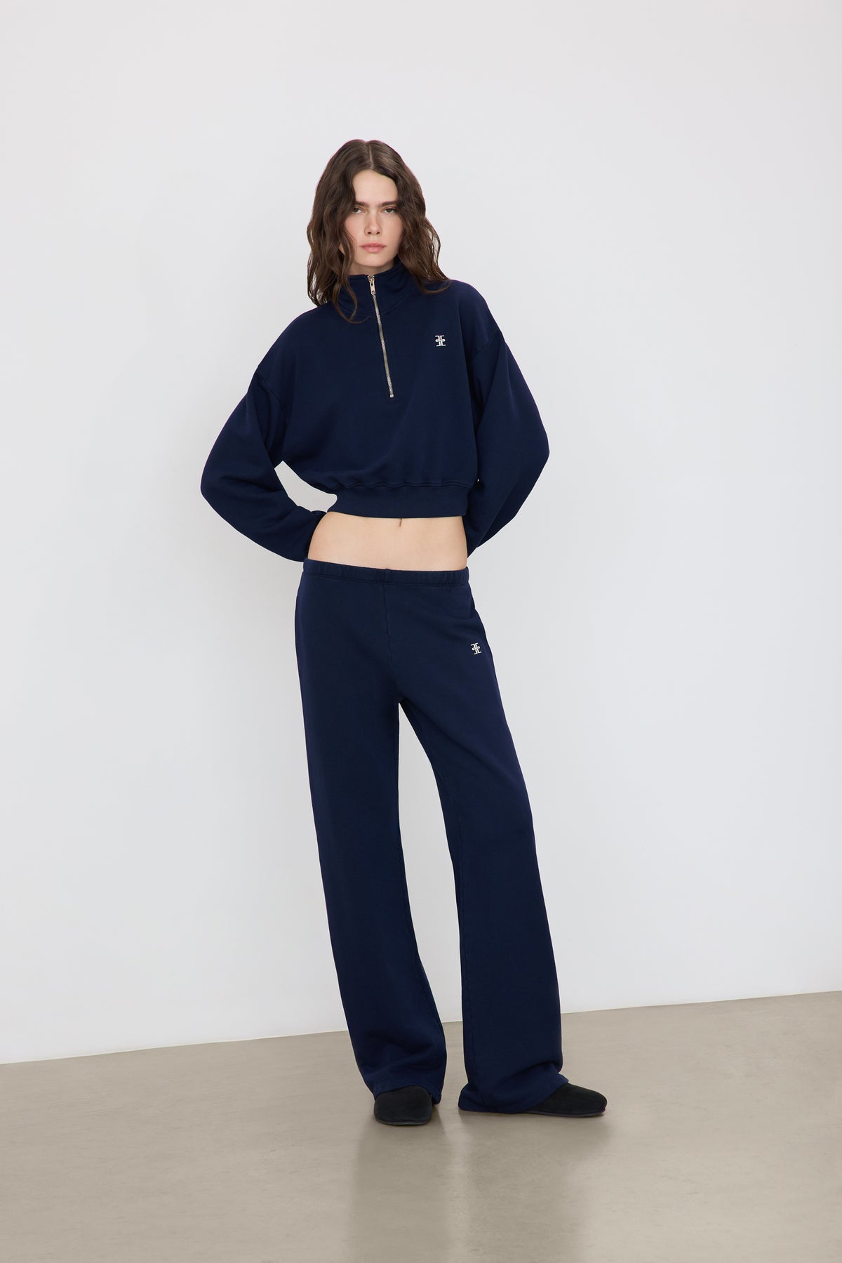CROPPED HALF-ZIP SWEATSHIRT - ÉTERNE