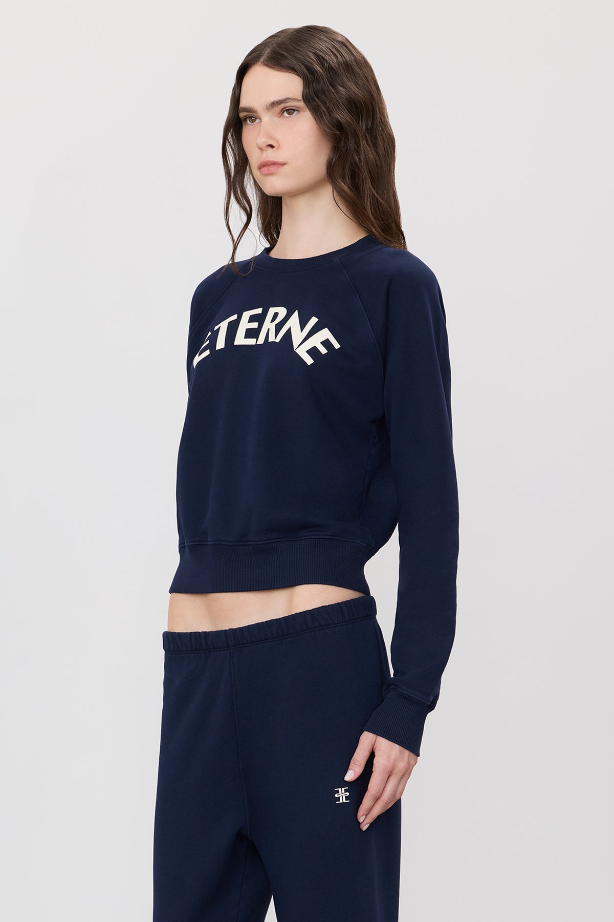 SHRUNKEN RAGLAN SWEATSHIRT - ÉTERNE