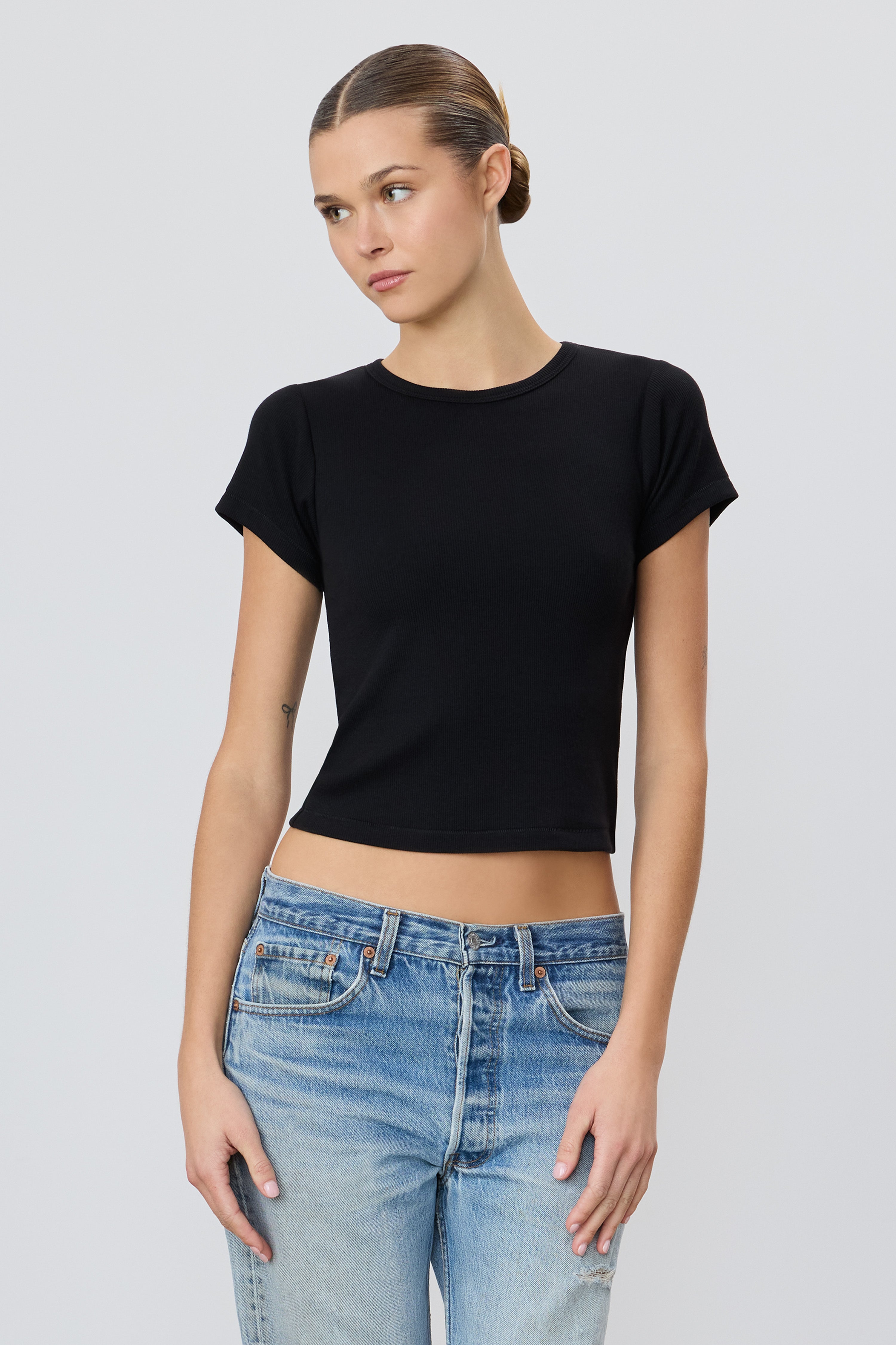 ÉTERNE SHORT SLEEVE BABY TEE