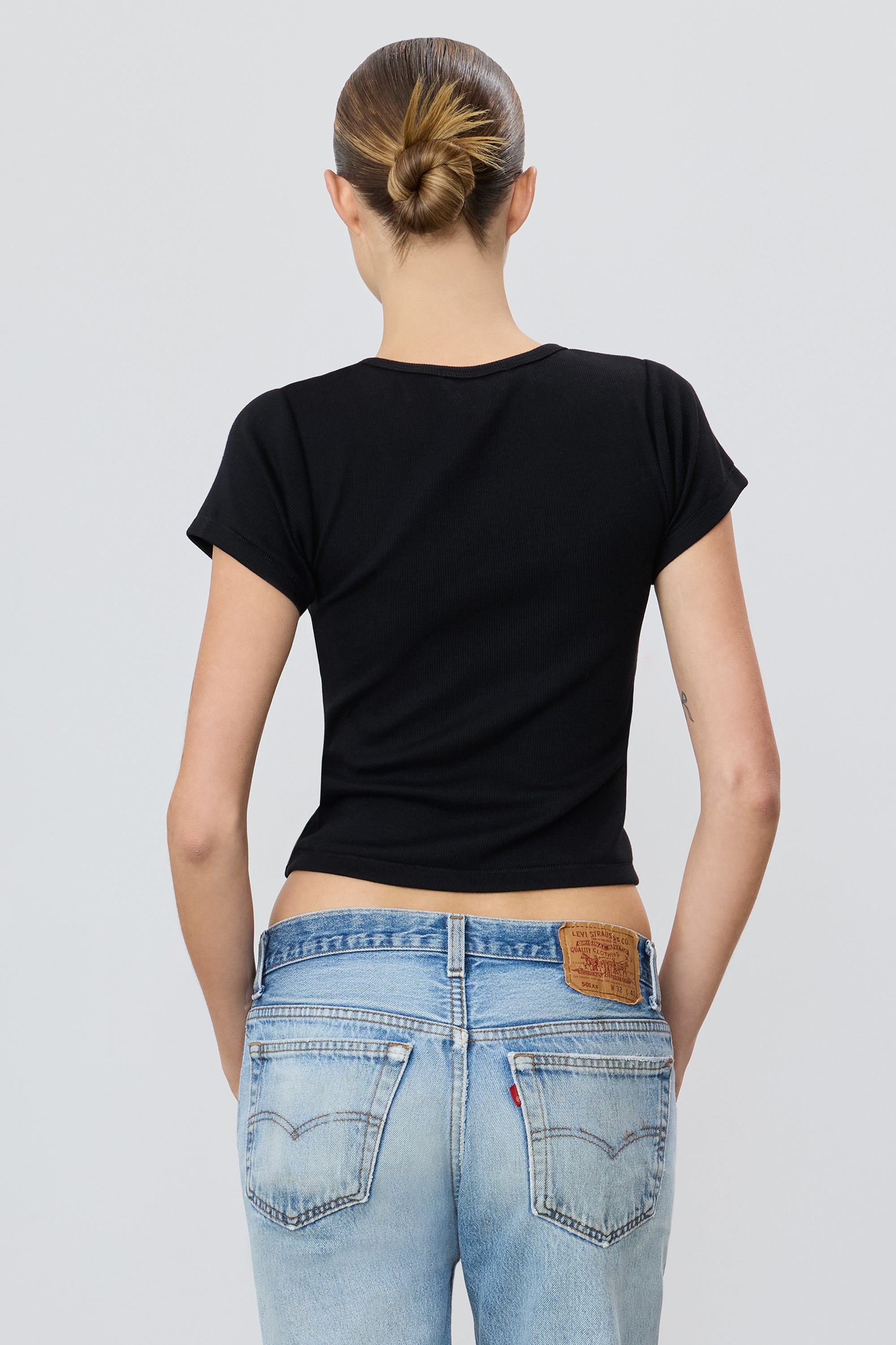 ÉTERNE SHORT SLEEVE BABY TEE