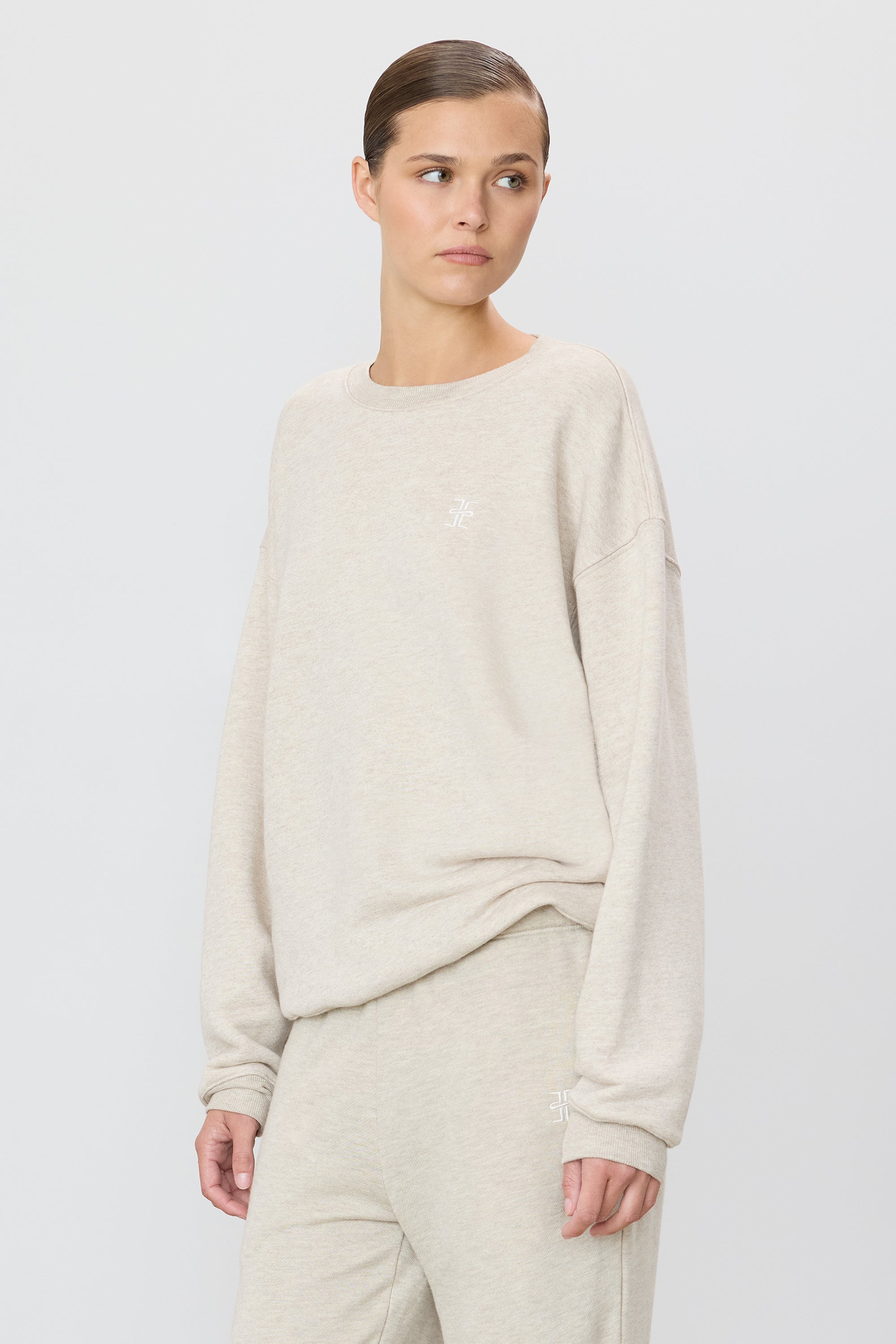 OVERSIZED CREWNECK SWEATSHIRT - ÉTERNE
