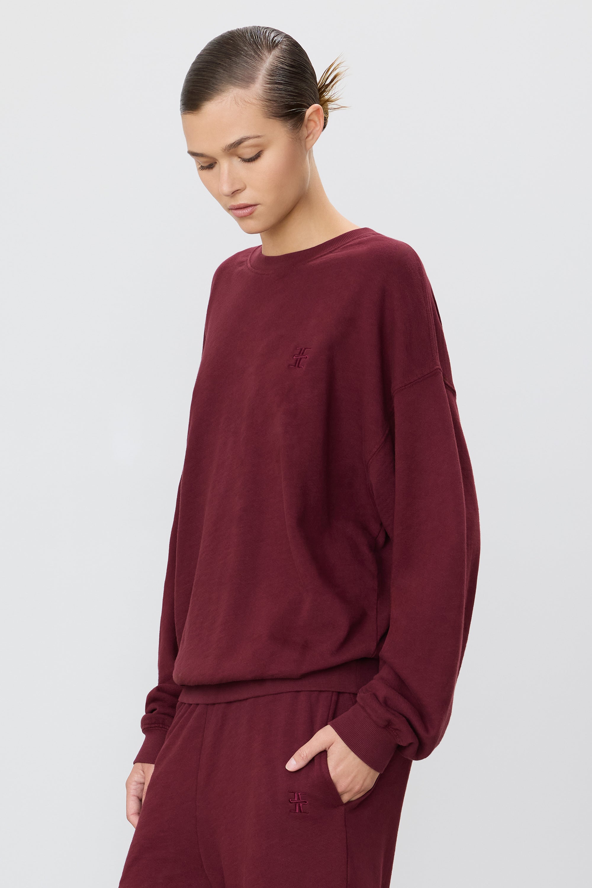 ÉTERNE OVERSIZED CREWNECK SWEATSHIRT