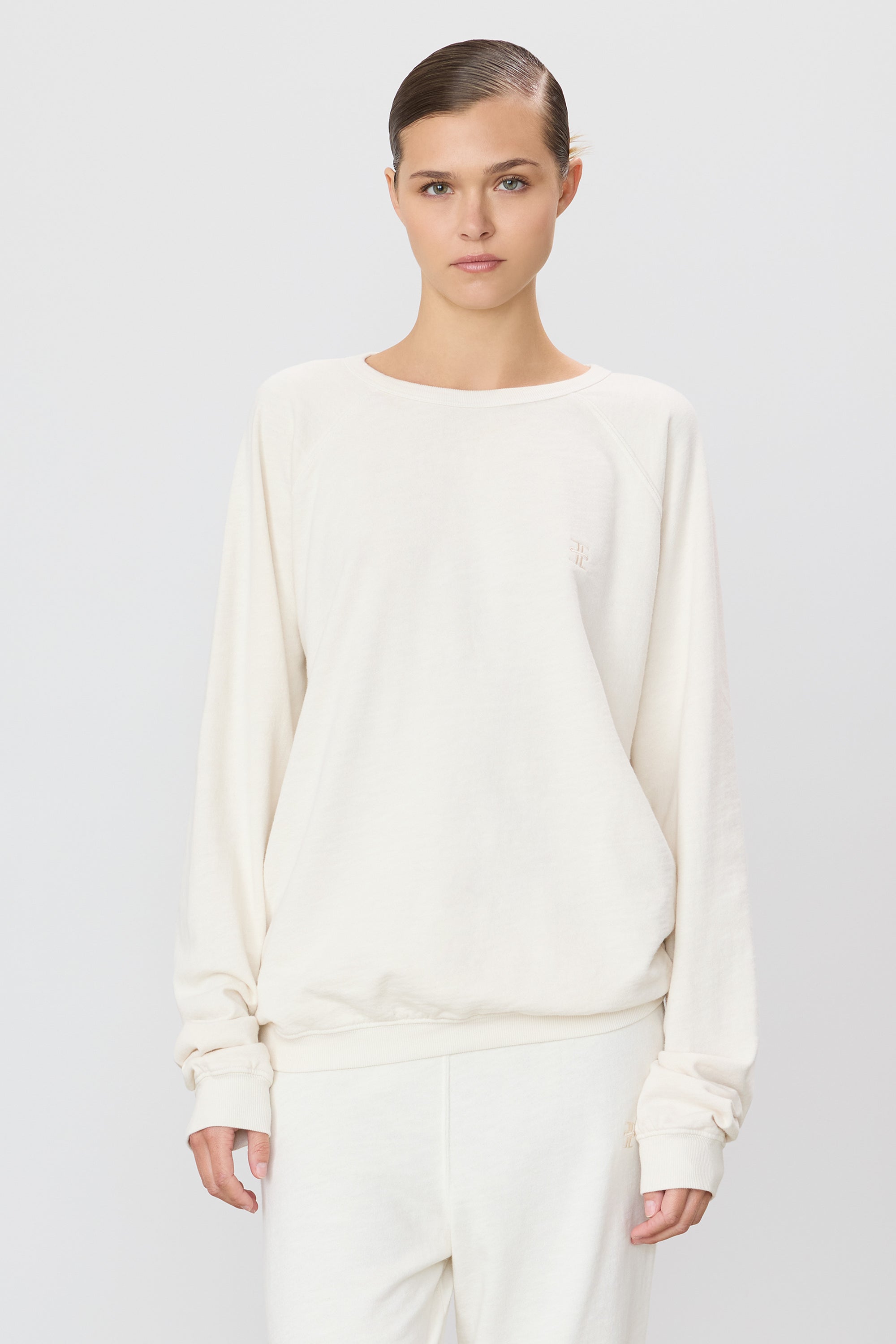 OVERSIZED RAGLAN SWEATSHIRT - ÉTERNE