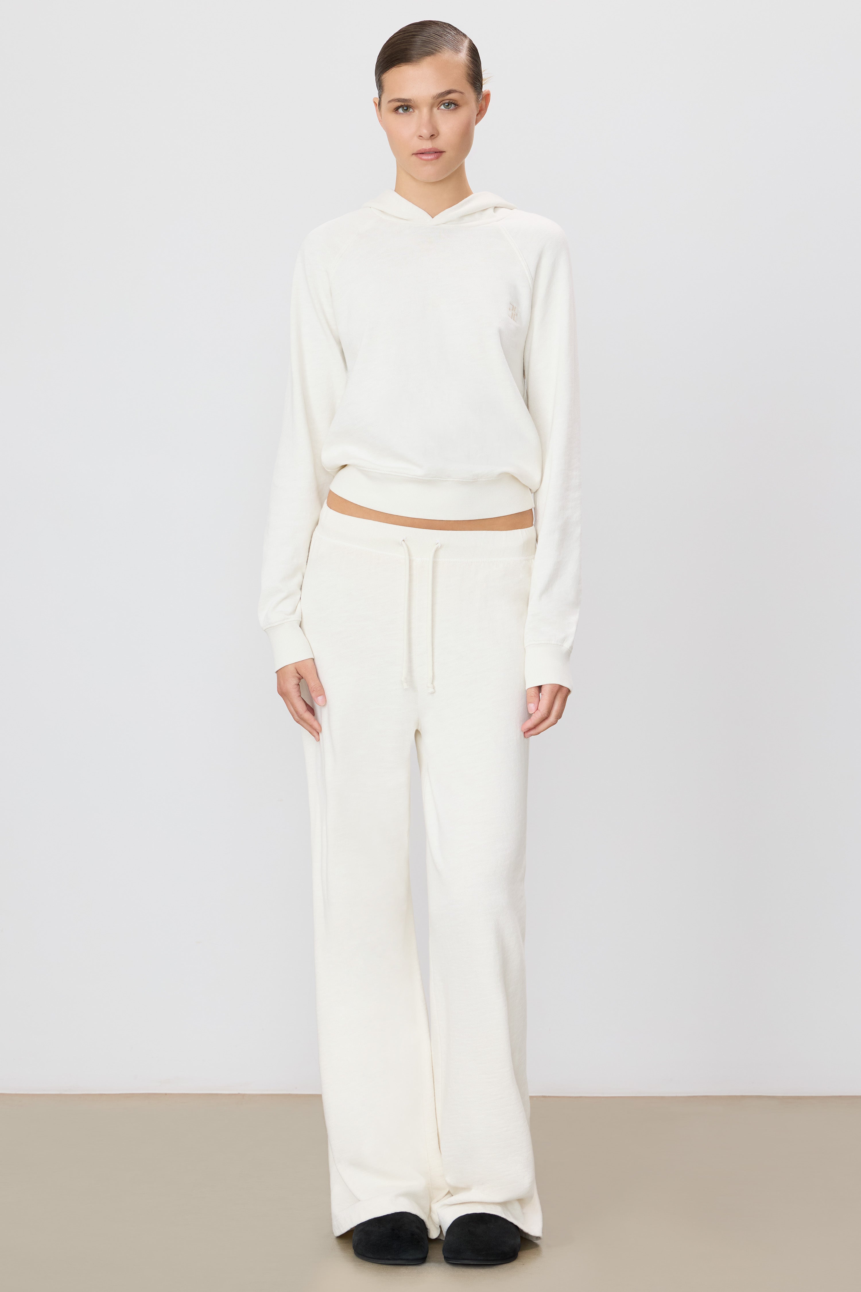 DRAWSTRING WIDE LEG SWEATPANT