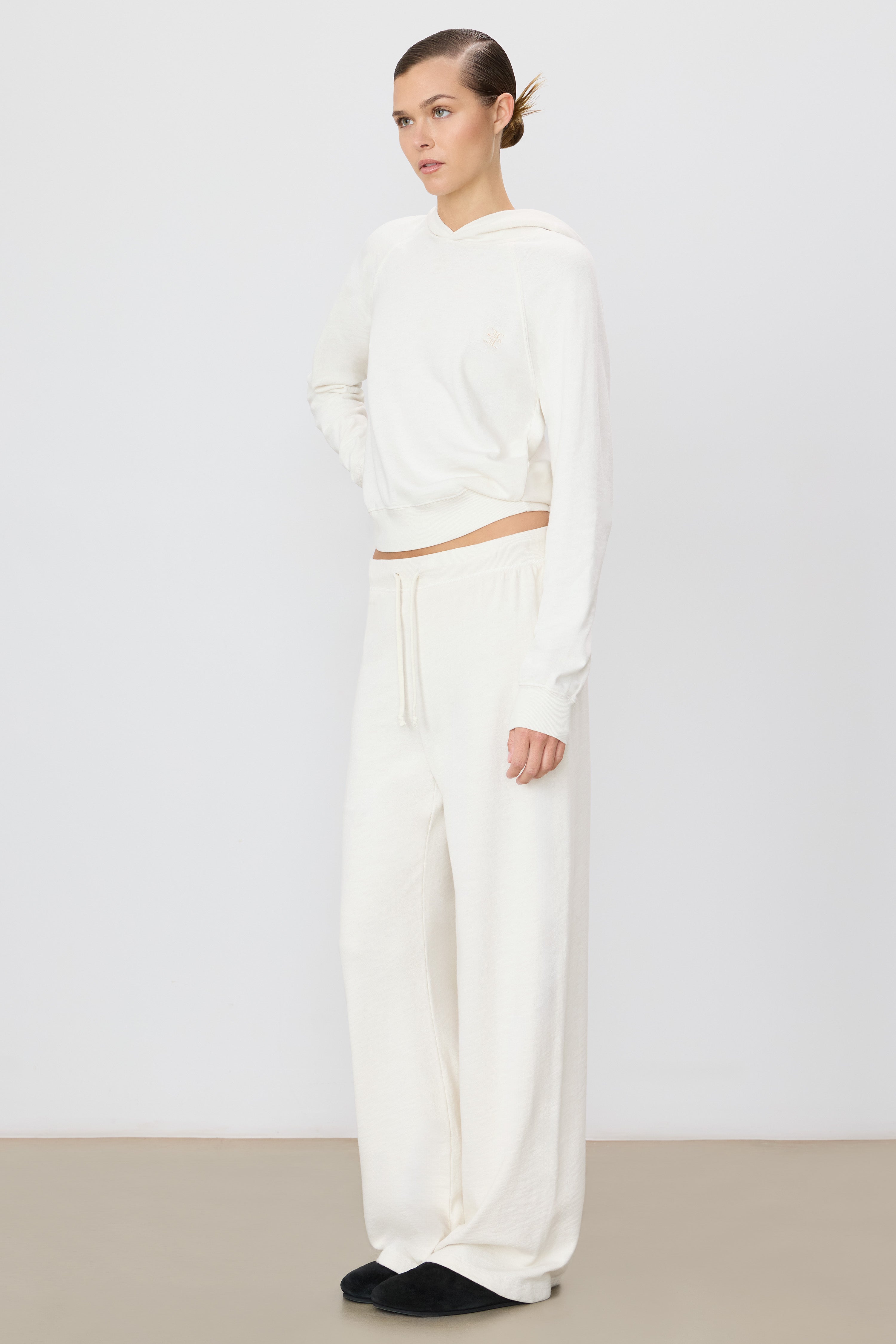 DRAWSTRING WIDE LEG SWEATPANT