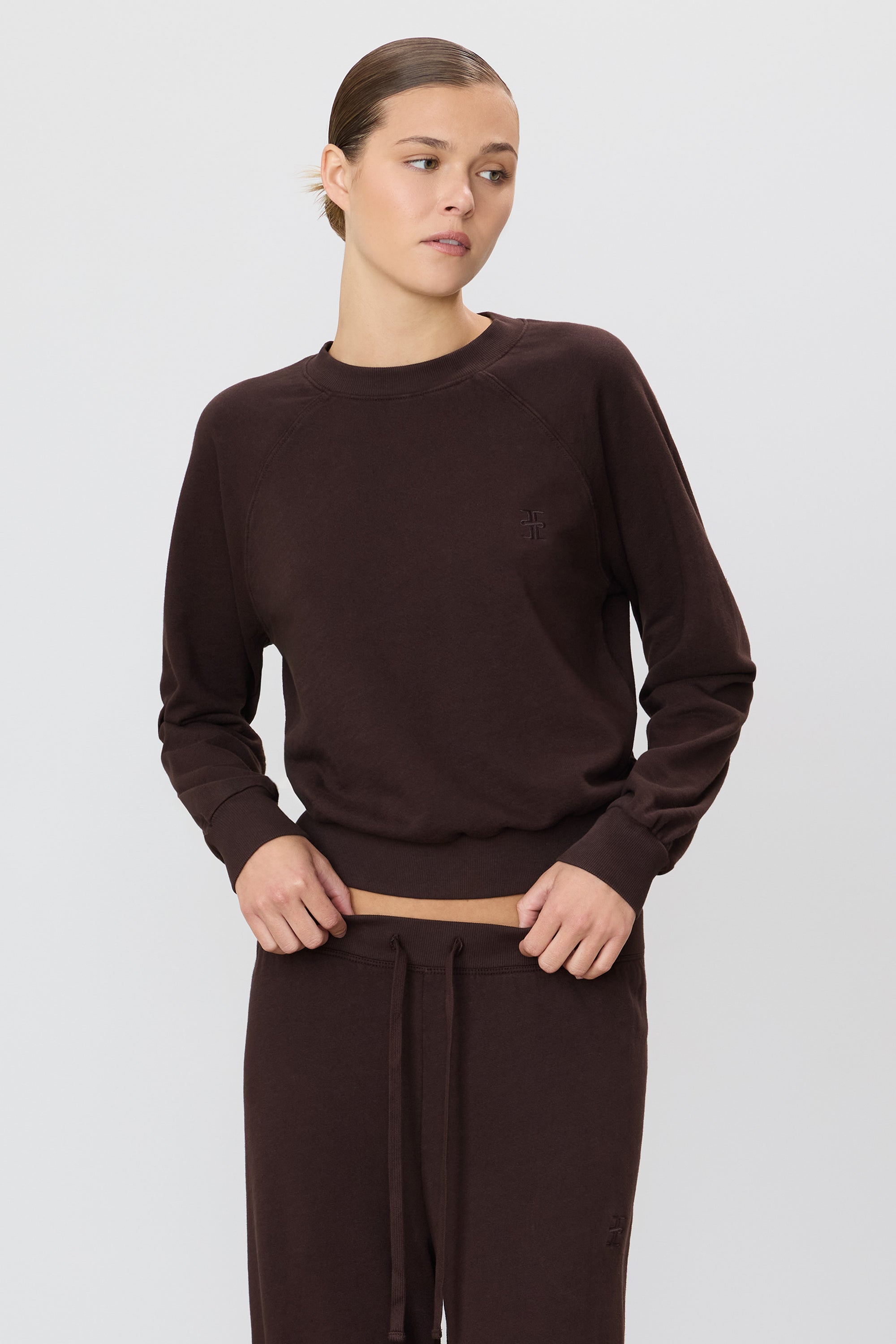 ÉTERNE SHRUNKEN RAGLAN SWEATSHIRT