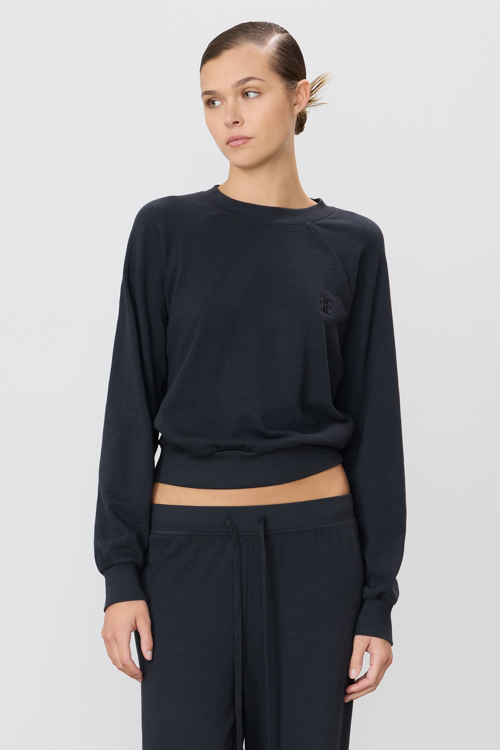ÉTERNE SHRUNKEN RAGLAN SWEATSHIRT