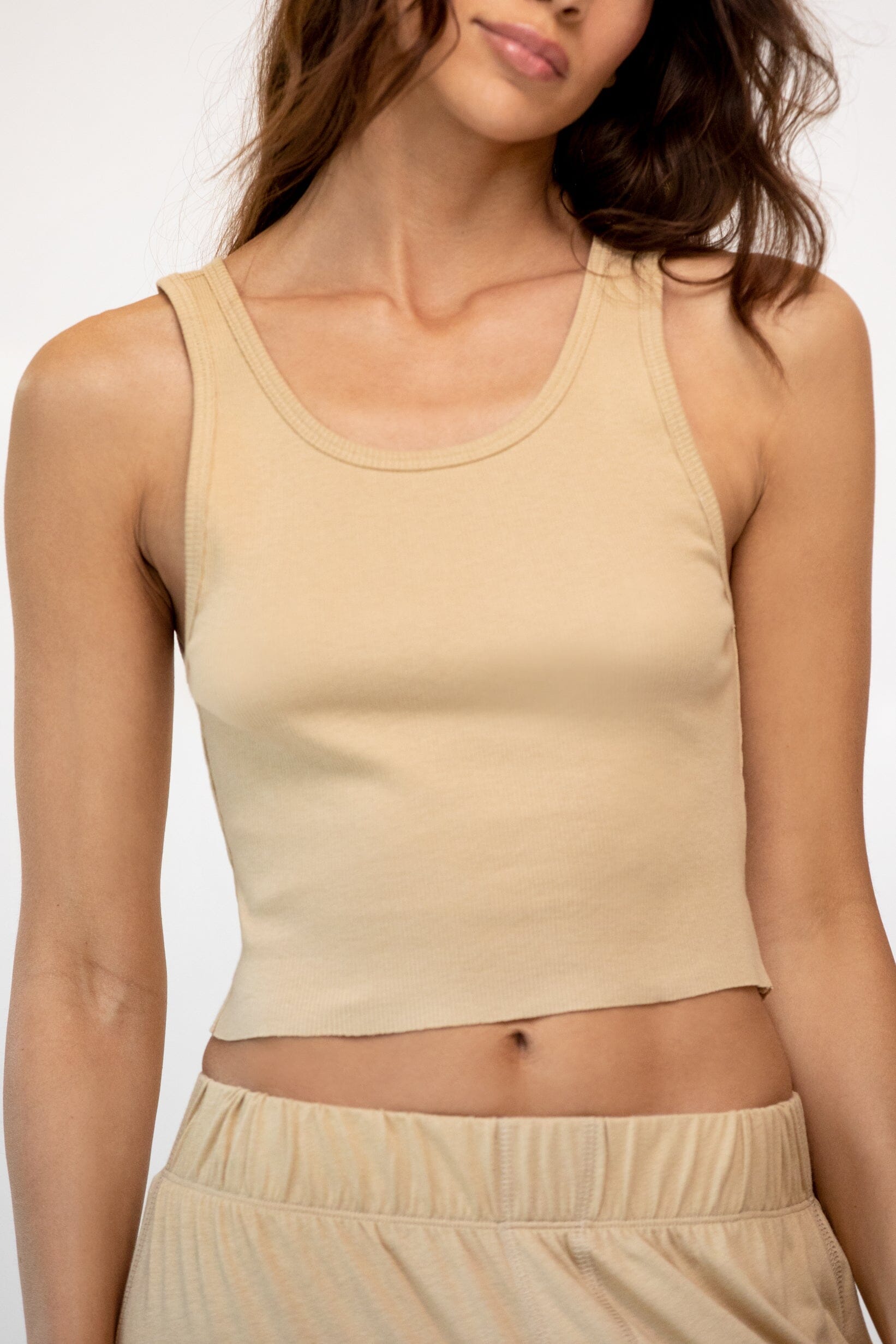 Cropped Scoop Neck Tank Sand TANKS ÉTERNE 