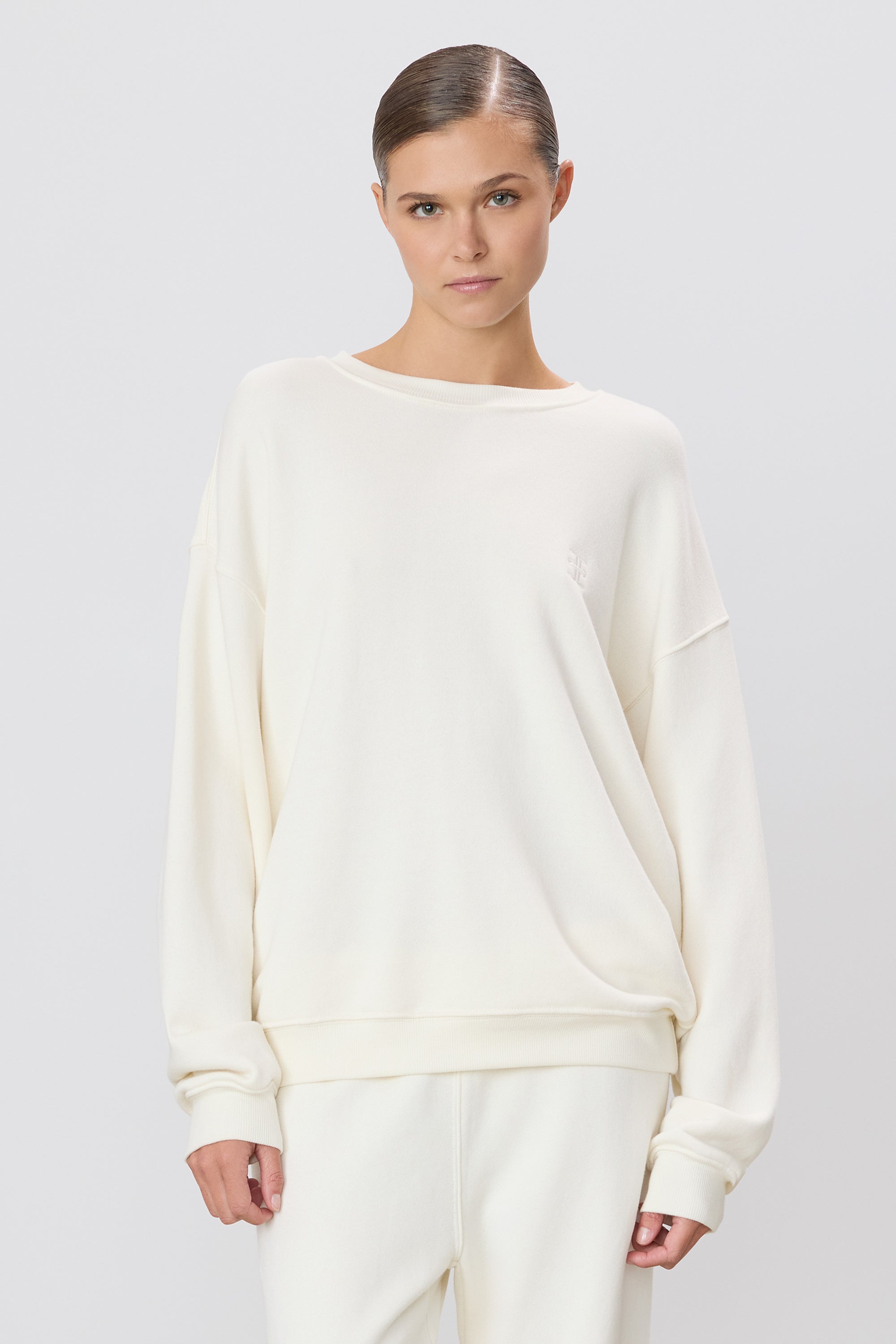 OVERSIZED CREWNECK SWEATSHIRT - ÉTERNE