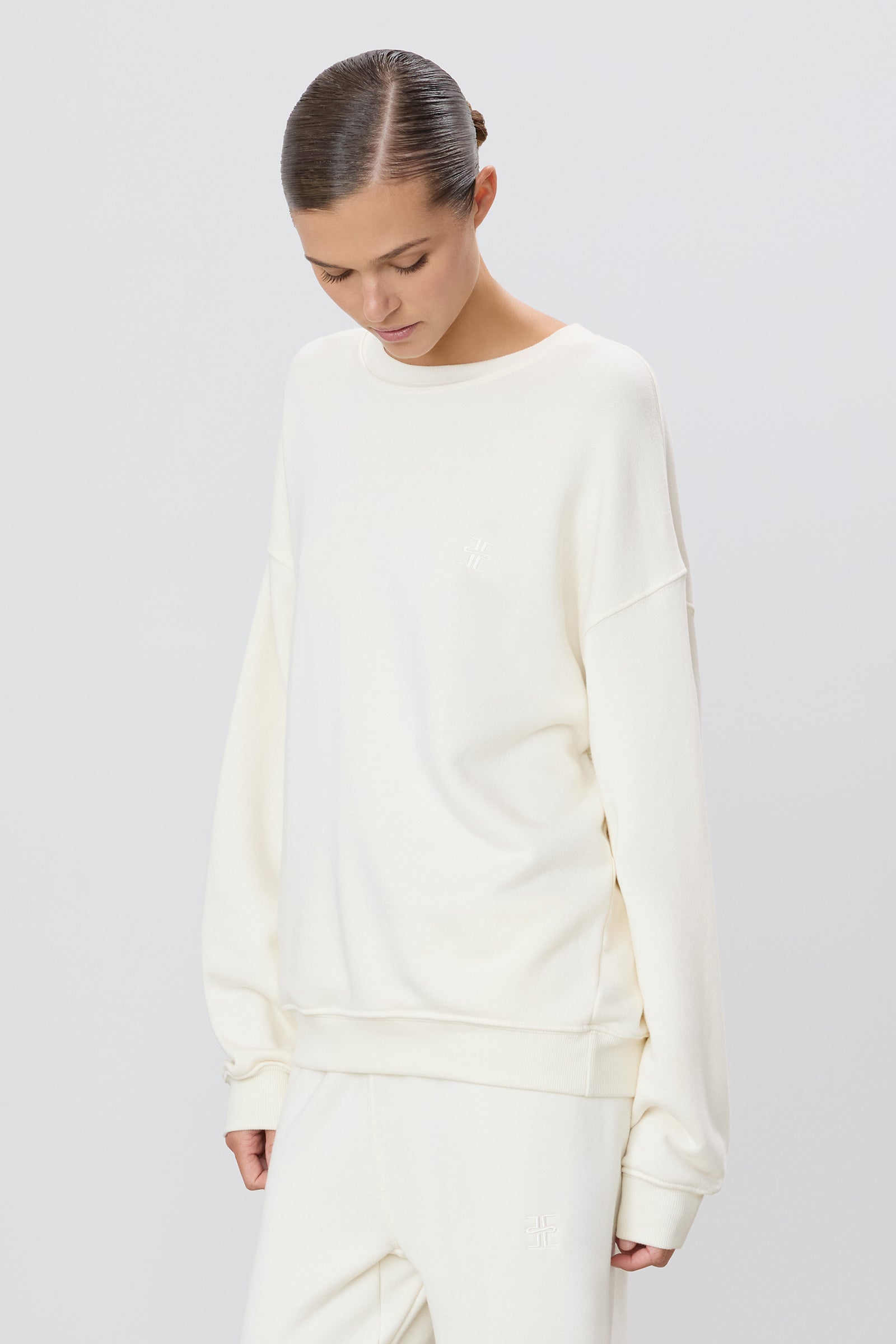 OVERSIZED CREWNECK SWEATSHIRT - ÉTERNE