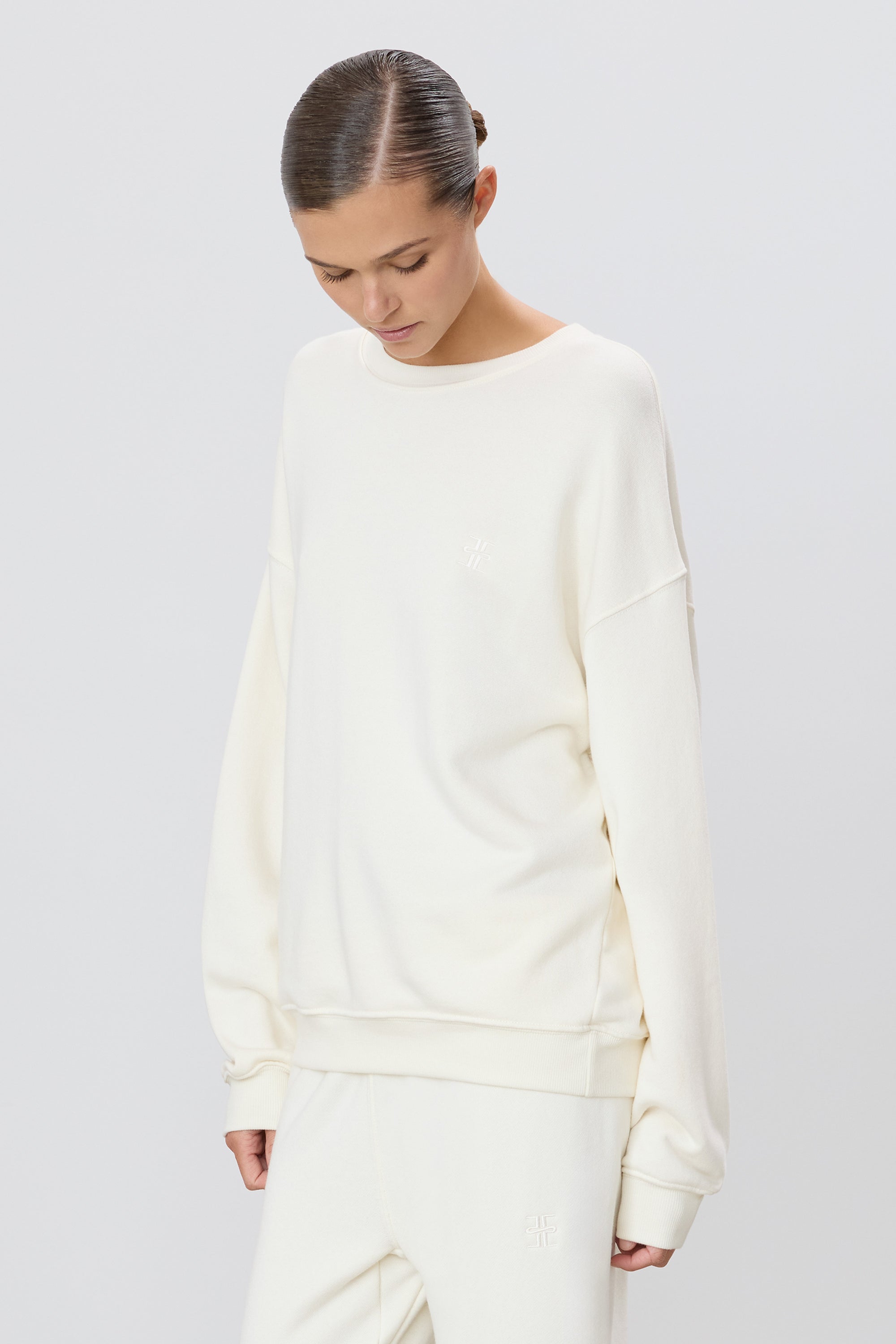OVERSIZED CREWNECK SWEATSHIRT - ÉTERNE