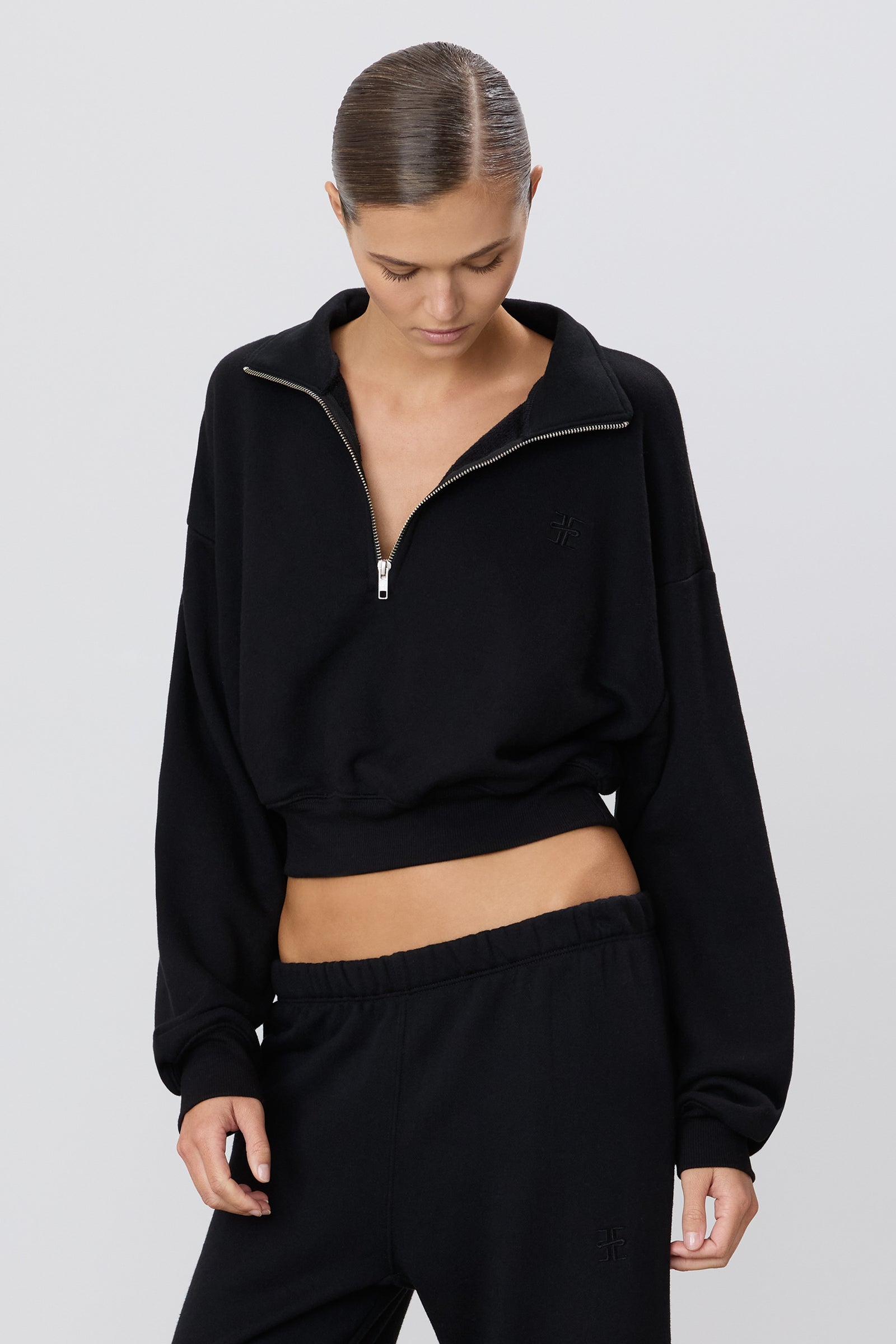 CROPPED HALF-ZIP SWEATSHIRT - ÉTERNE