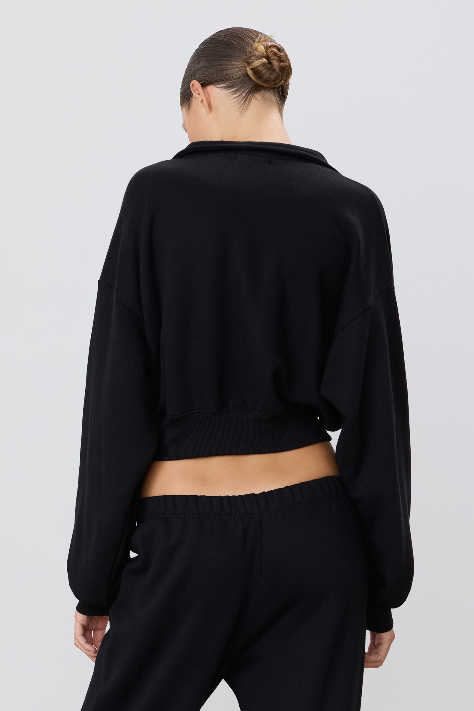 CROPPED HALF-ZIP SWEATSHIRT - ÉTERNE