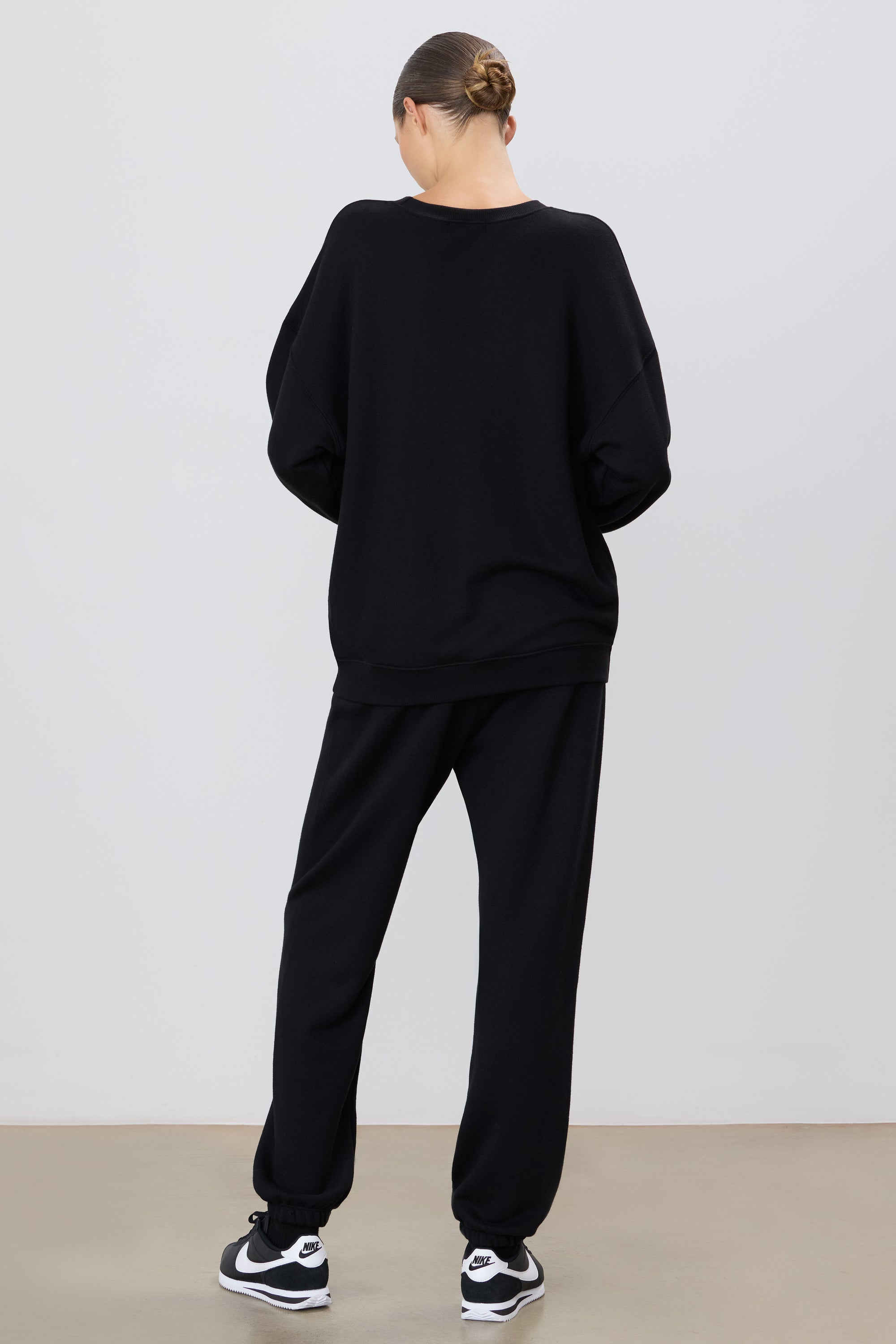 OVERSIZED CREWNECK SWEATSHIRT - ÉTERNE