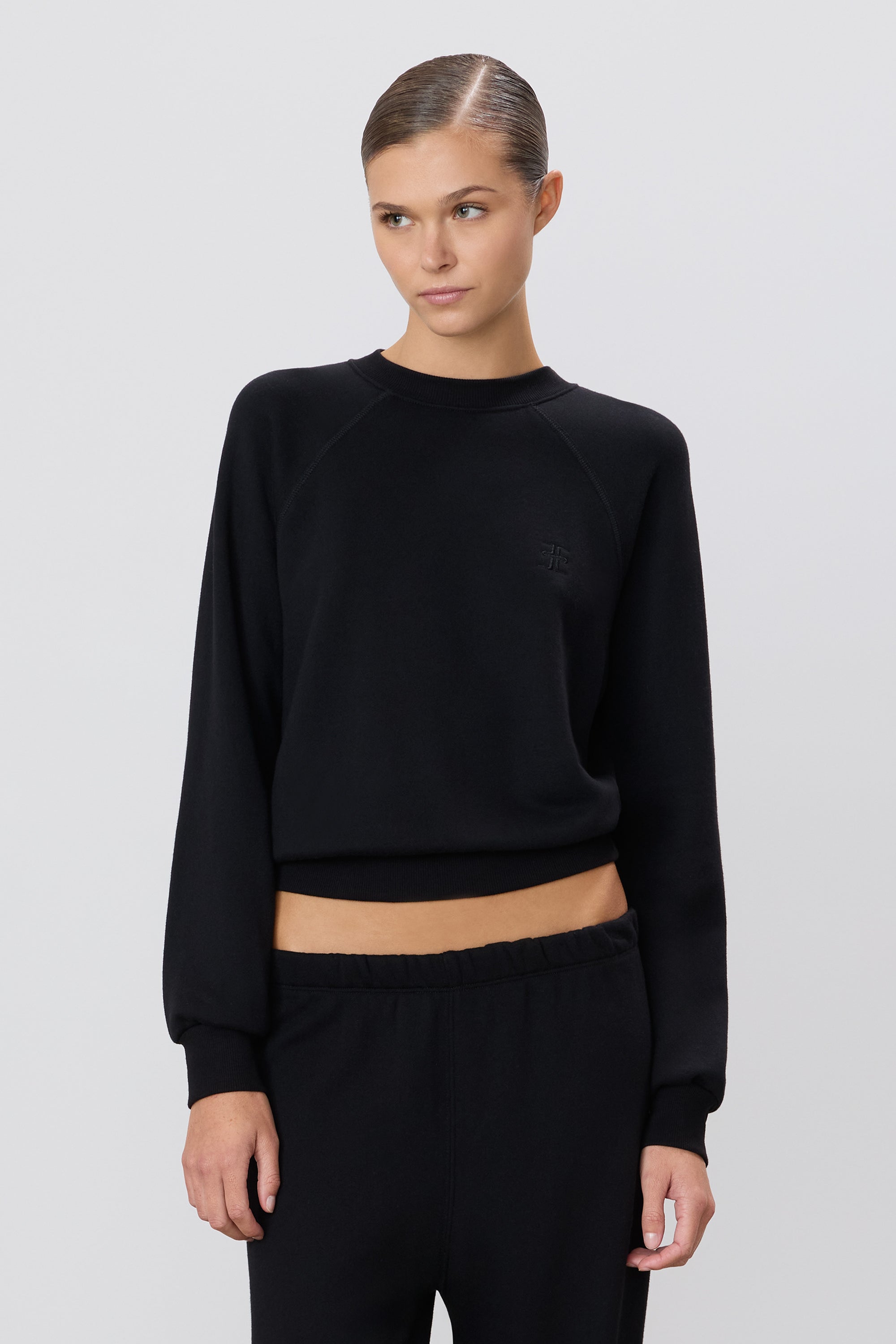 SHRUNKEN RAGLAN SWEATSHIRT - ÉTERNE