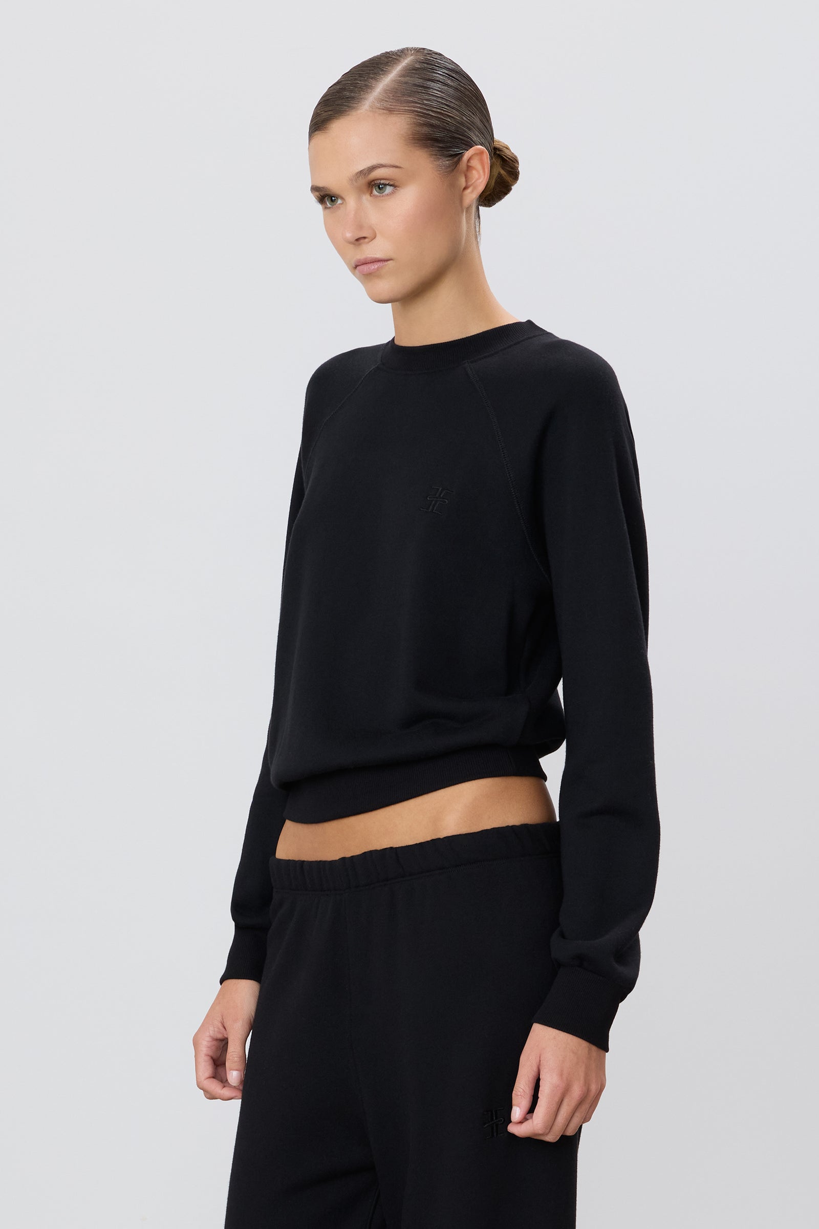 SHRUNKEN RAGLAN SWEATSHIRT - ÉTERNE