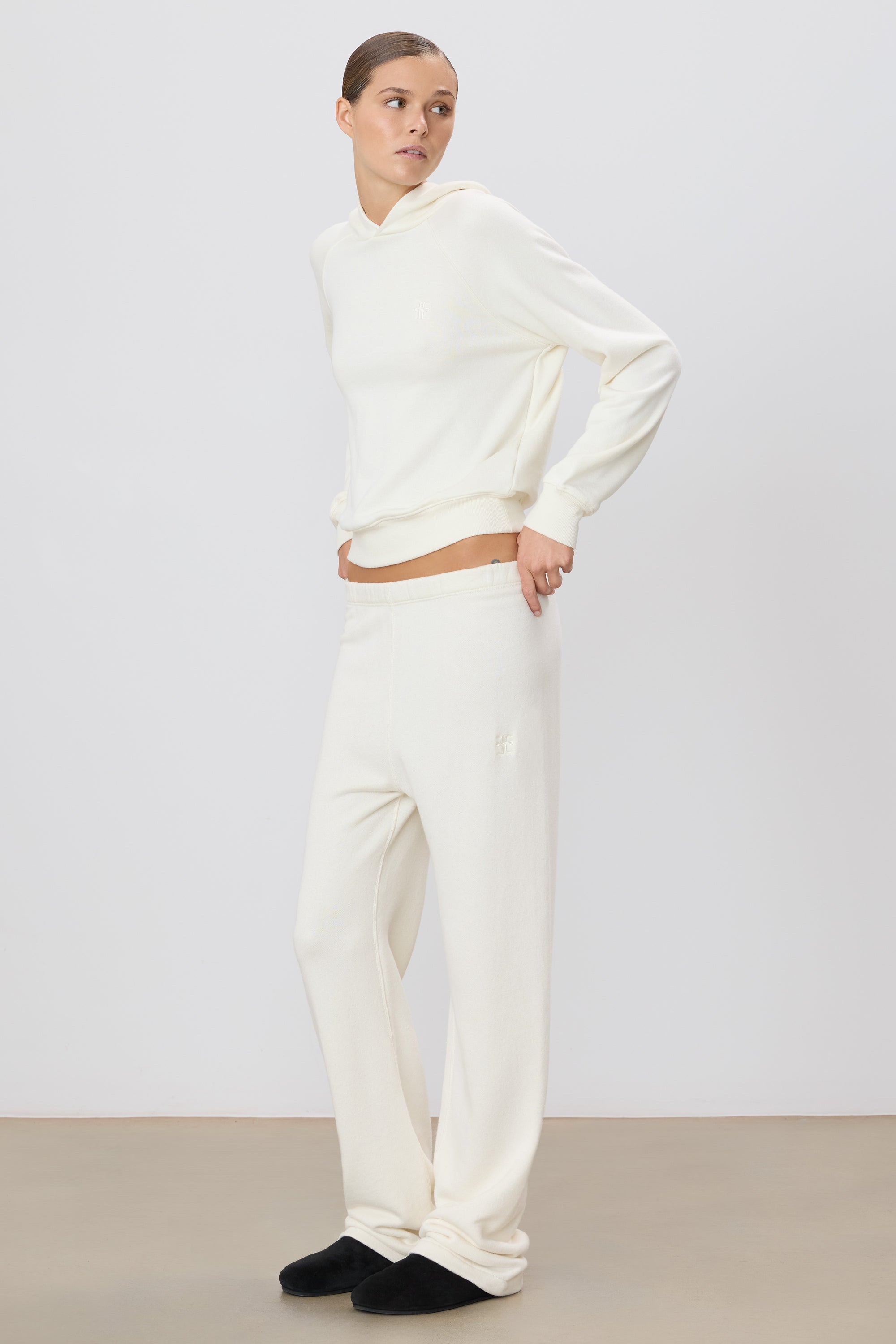 STRAIGHT LEG SWEATPANT - ÉTERNE