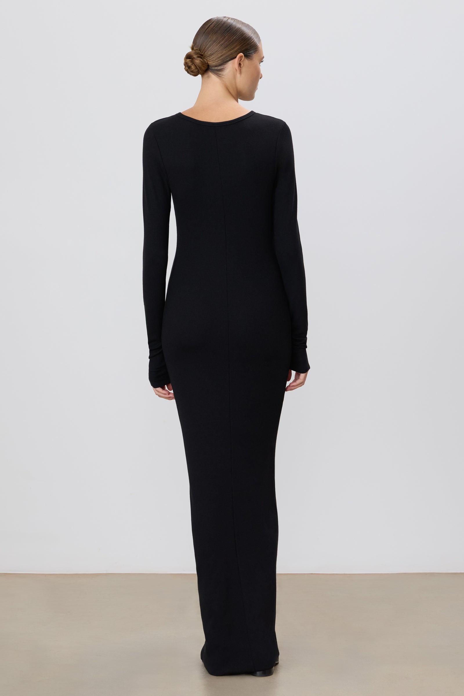 Eterne Long Sleeve Crewneck Maxi Dress - Black Eterne Long Sleeve Crewneck Maxi Dress - Black